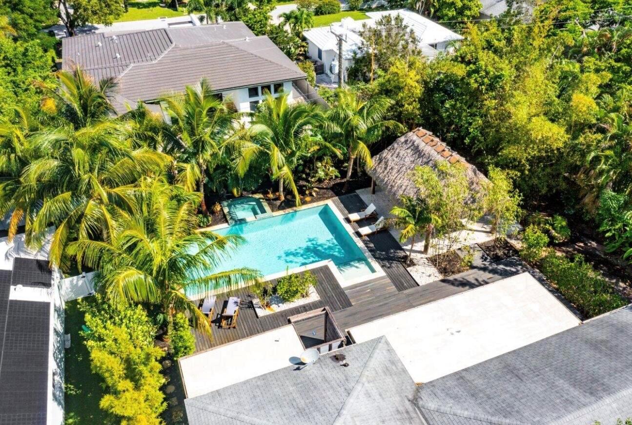 101 NW 15th Street
