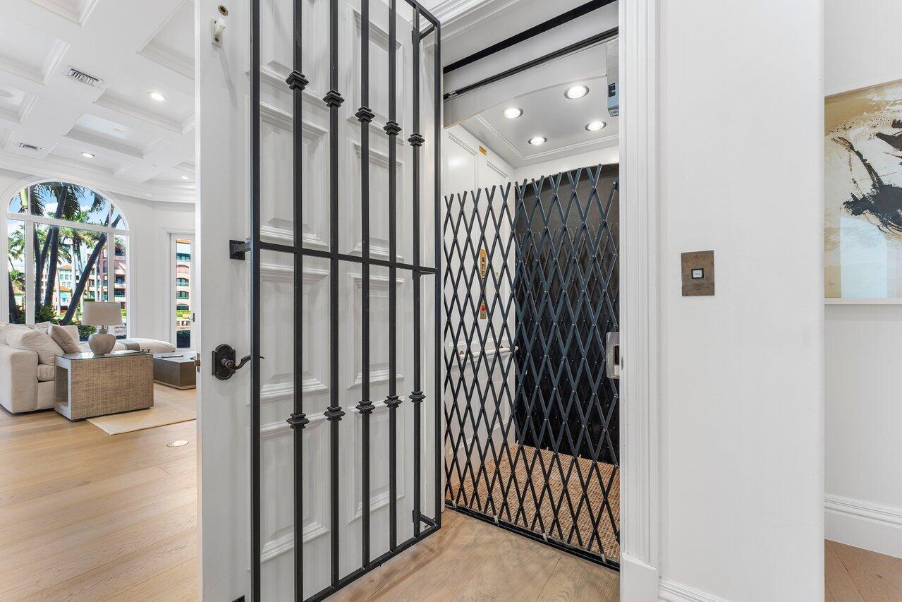 155 SE Spanish Trail