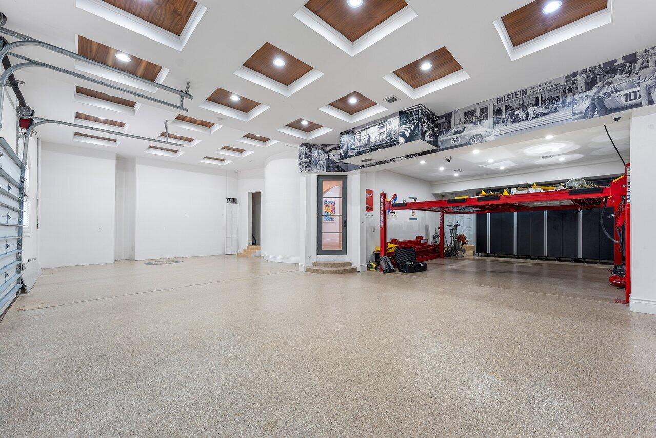 155 SE Spanish Trail