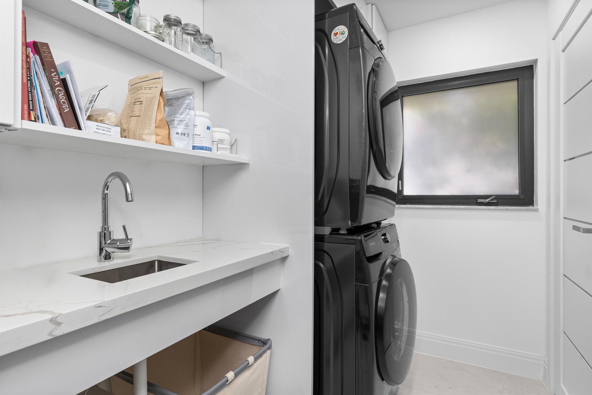 843 NE Mulberry Drive