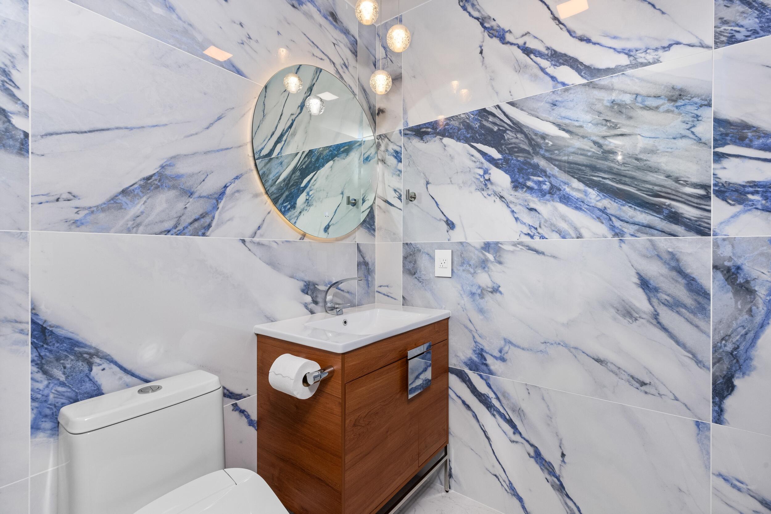 843 NE Mulberry Drive