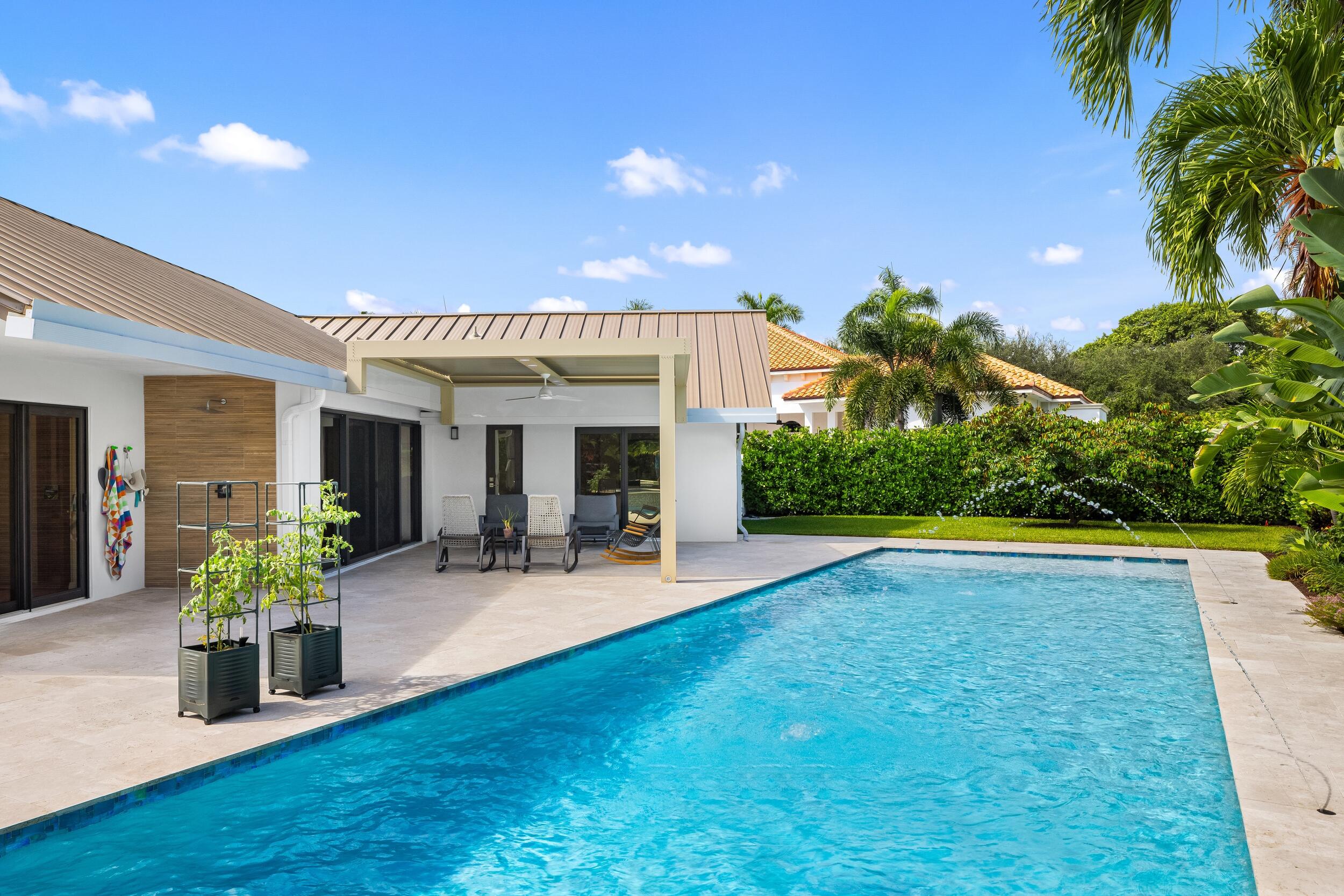 843 NE Mulberry Drive