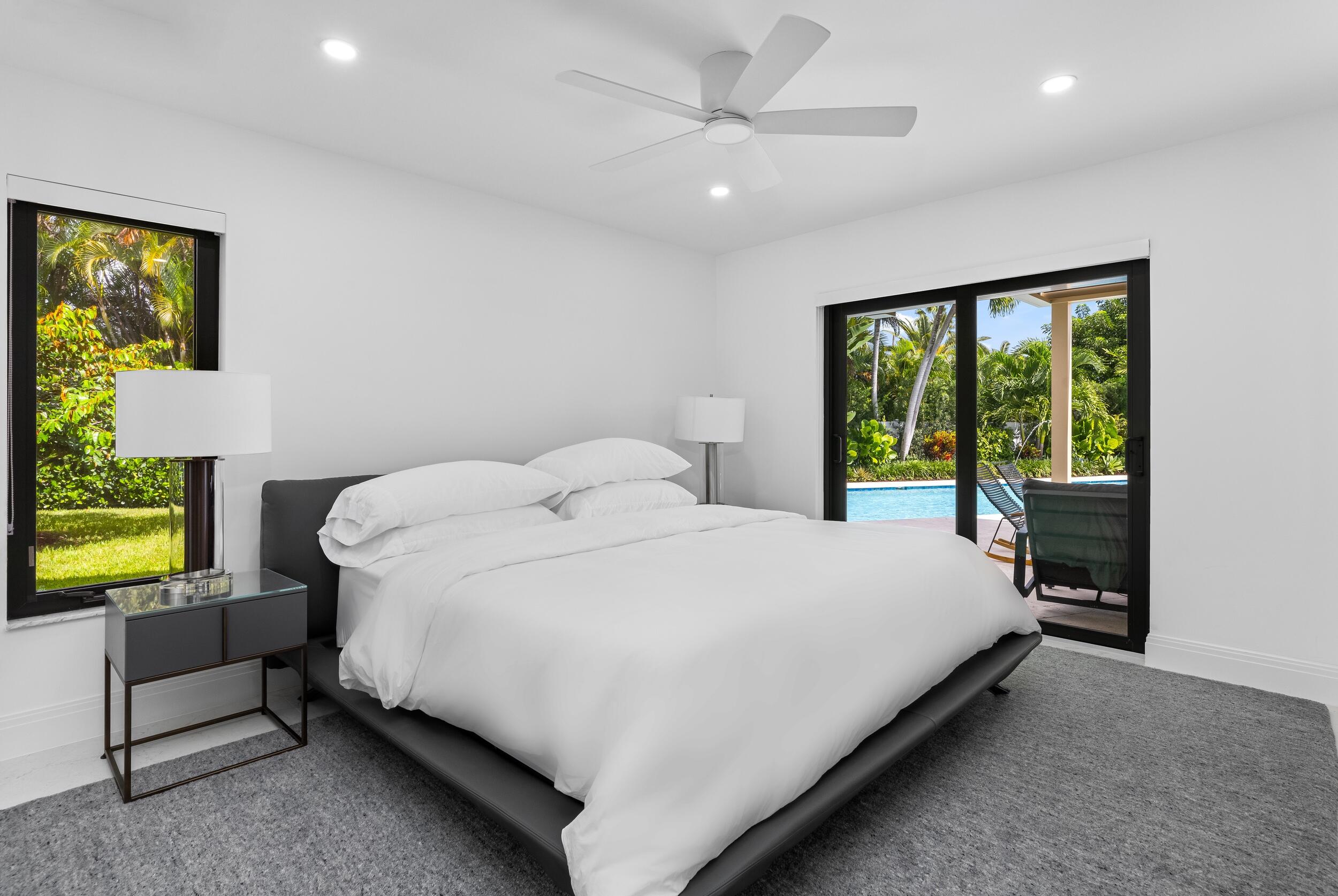 843 NE Mulberry Drive