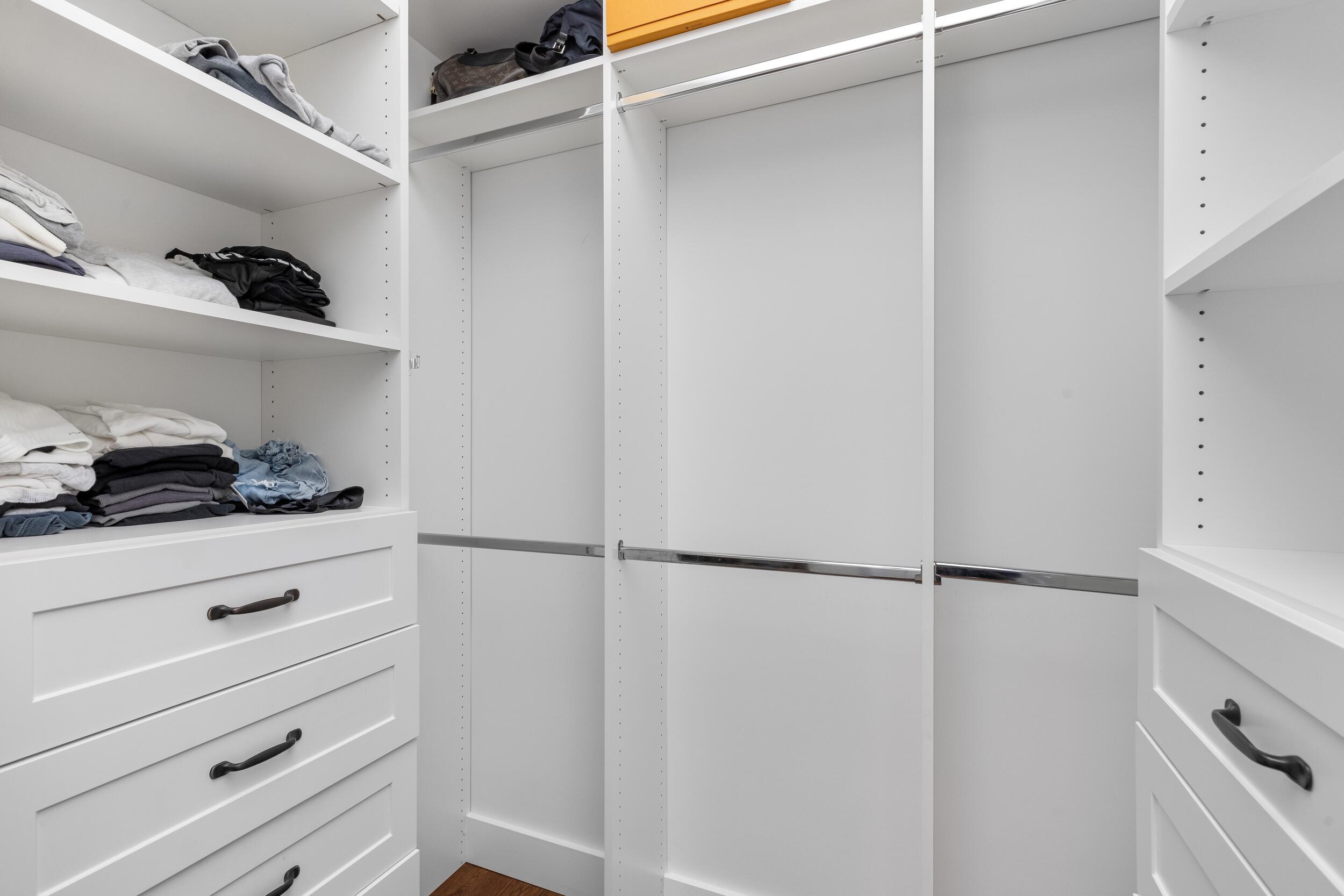 940 Greenbriar Drive