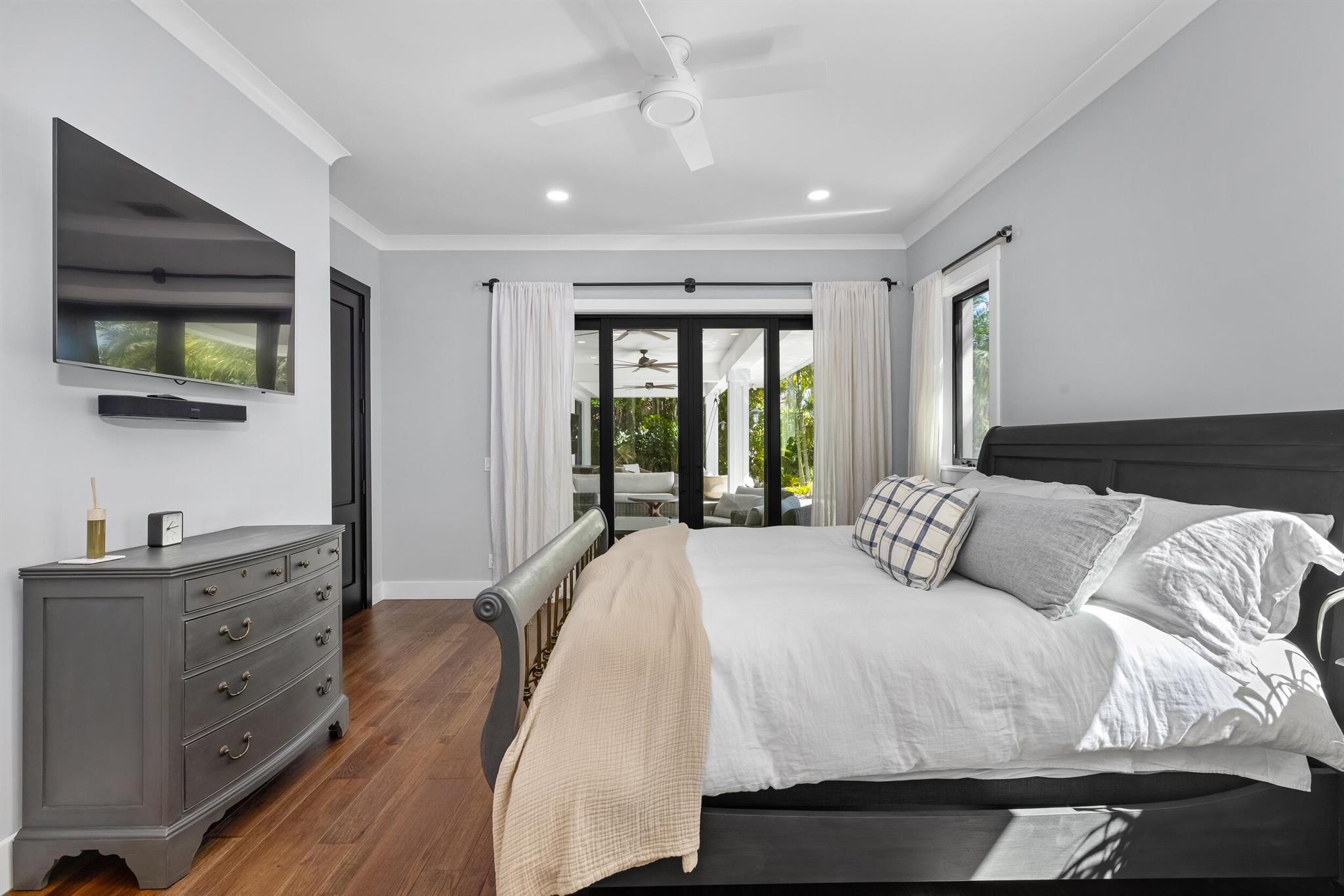 940 Greenbriar Drive