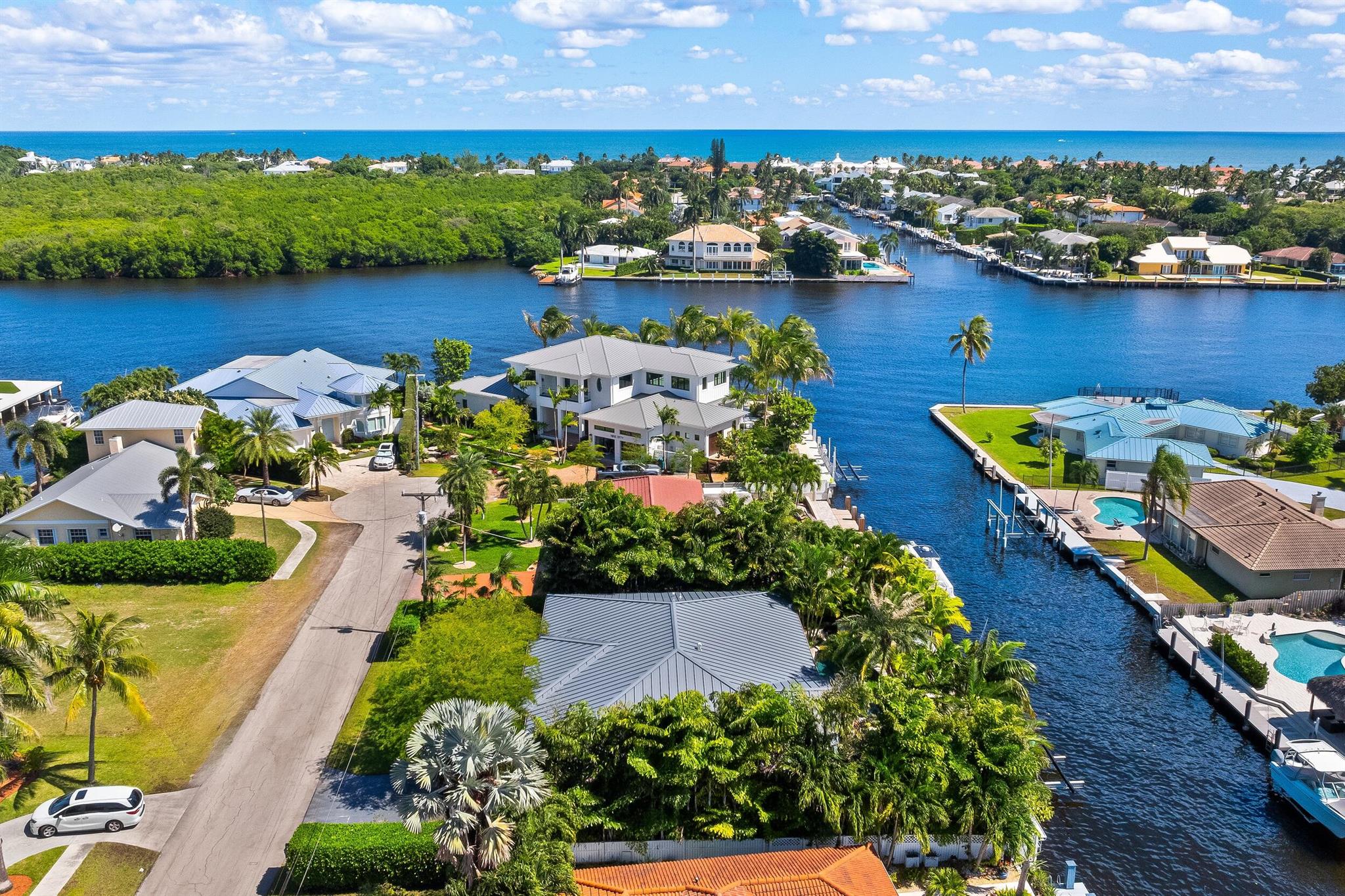 940 Greenbriar Drive