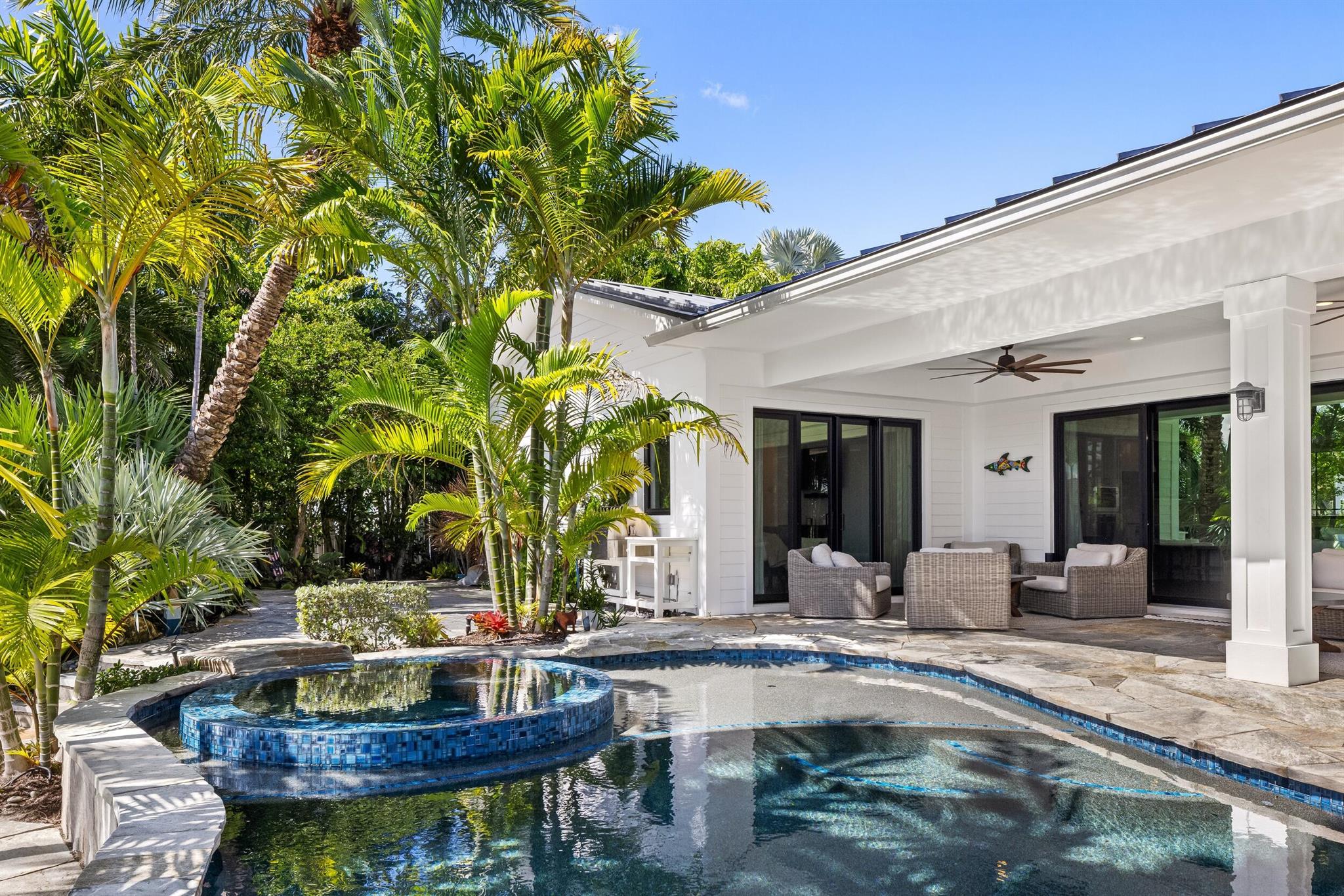 940 Greenbriar Drive