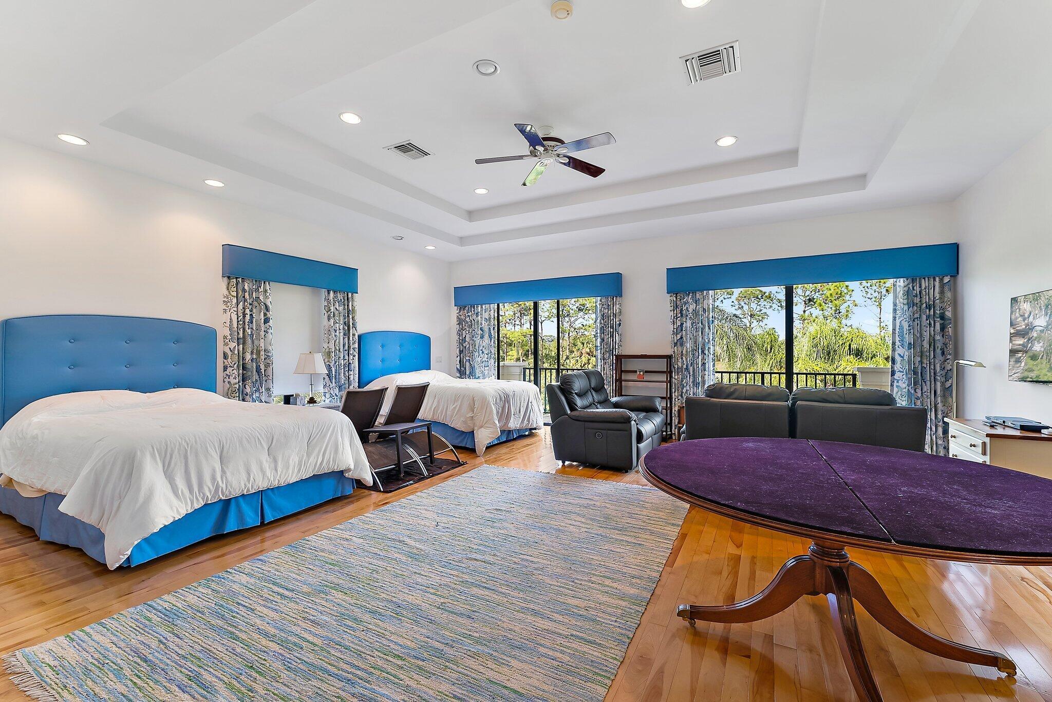 2494 SE Ranch Acres Circle