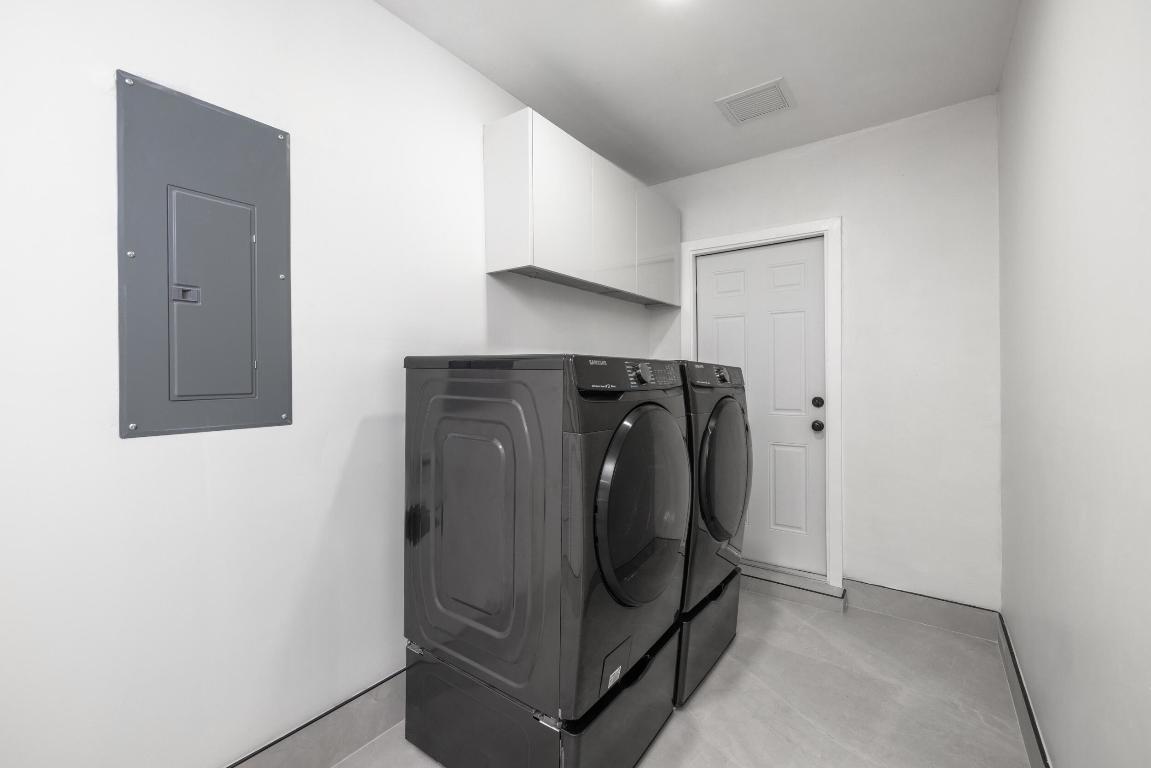 7718 San Mateo Drive E