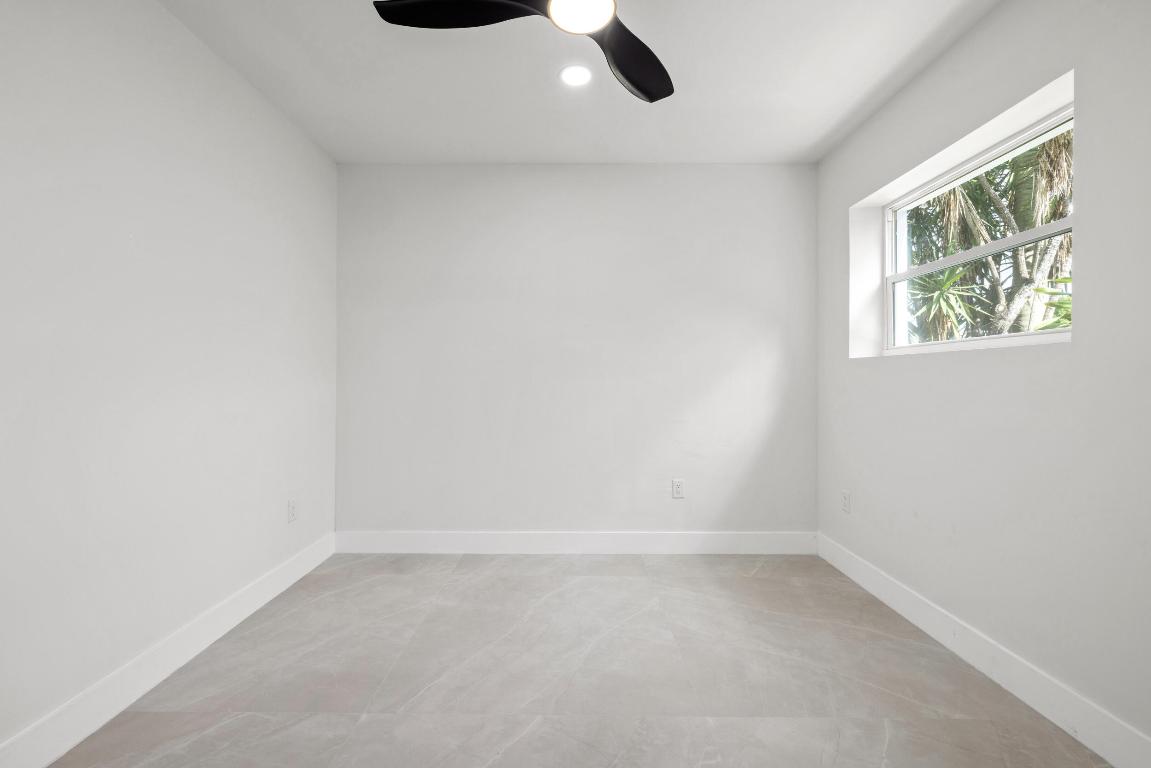 7718 San Mateo Drive E