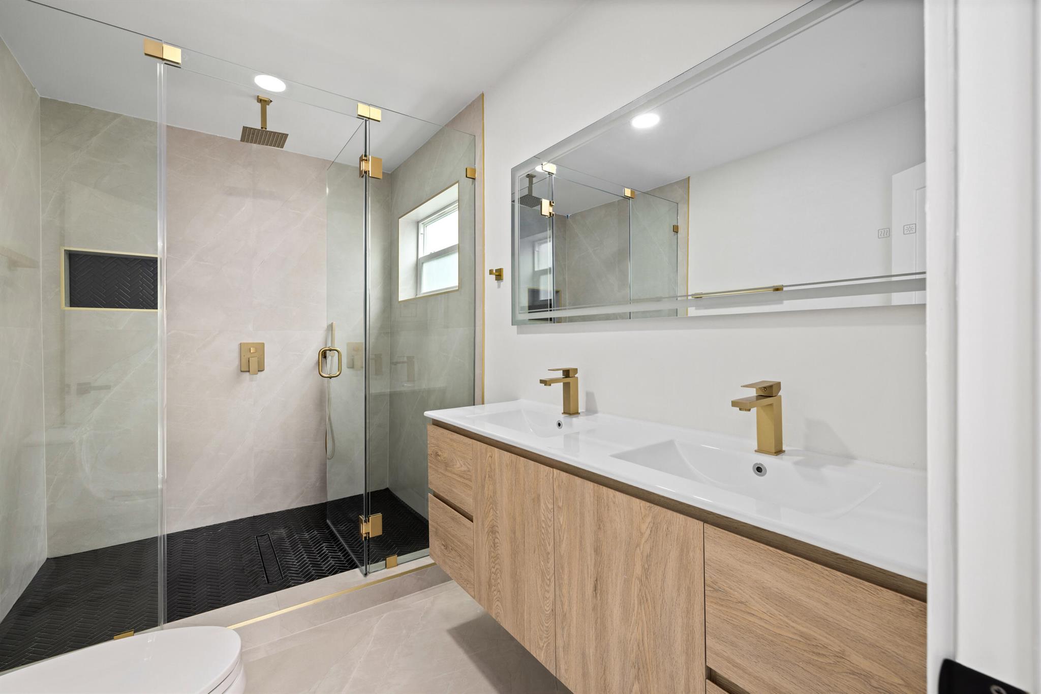 7718 San Mateo Drive E