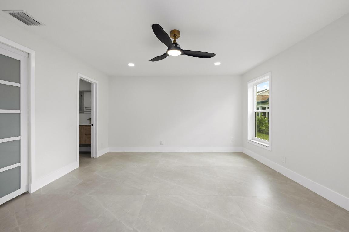 7718 San Mateo Drive E