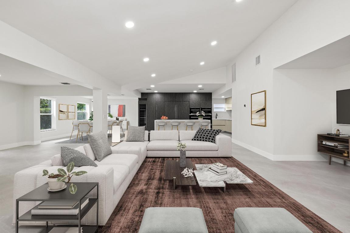 7718 San Mateo Drive E