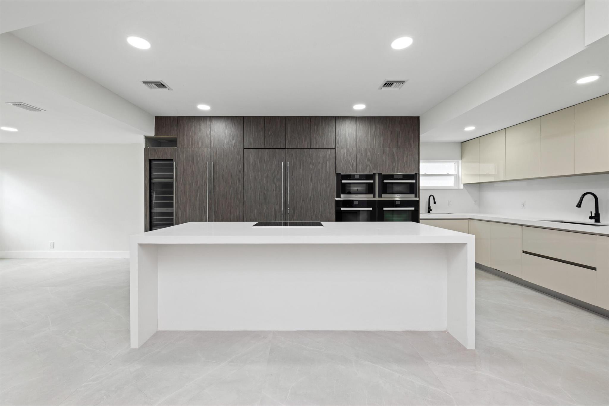 7718 San Mateo Drive E