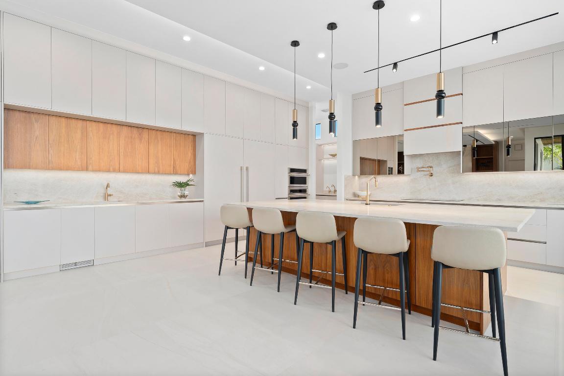 2880 NE 9th Street, Pompano Beach