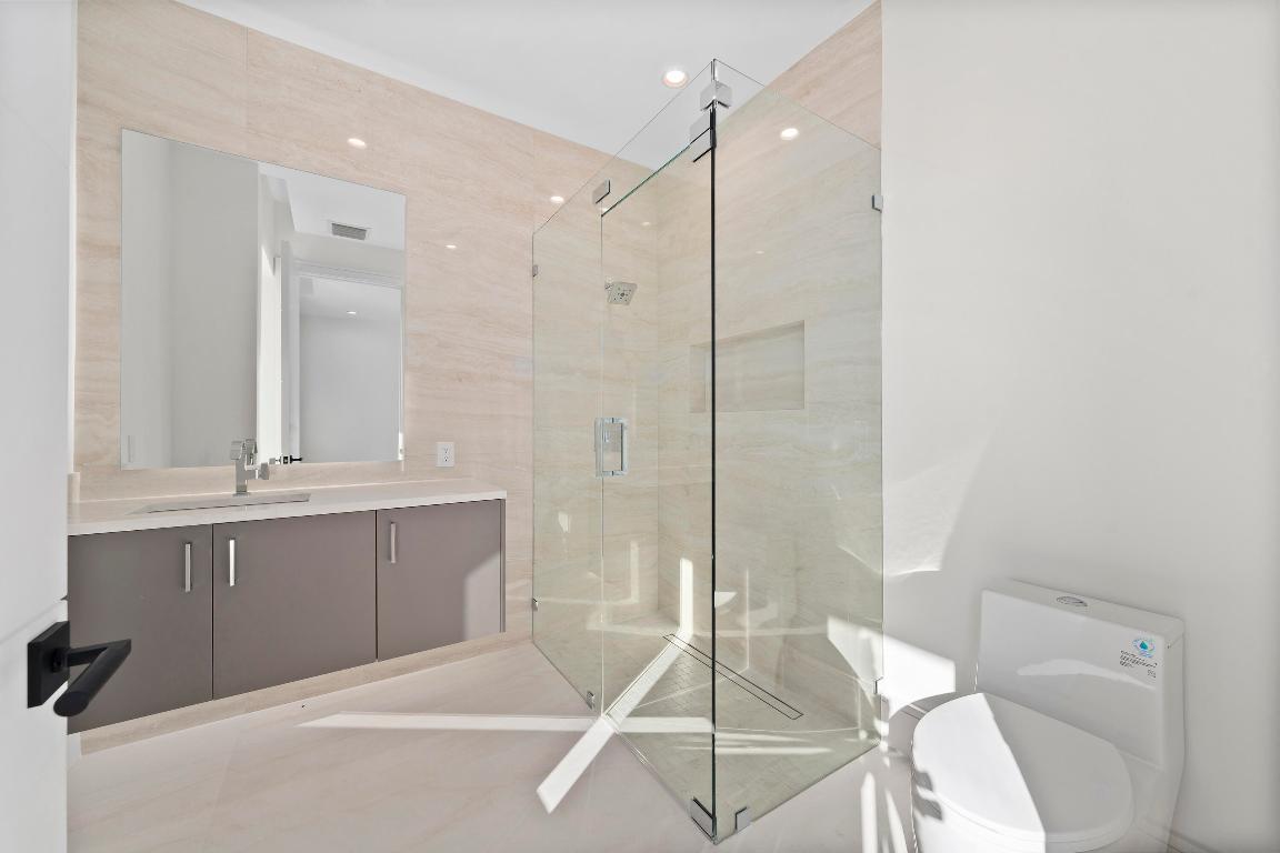 2880 NE 9th Street, Pompano Beach