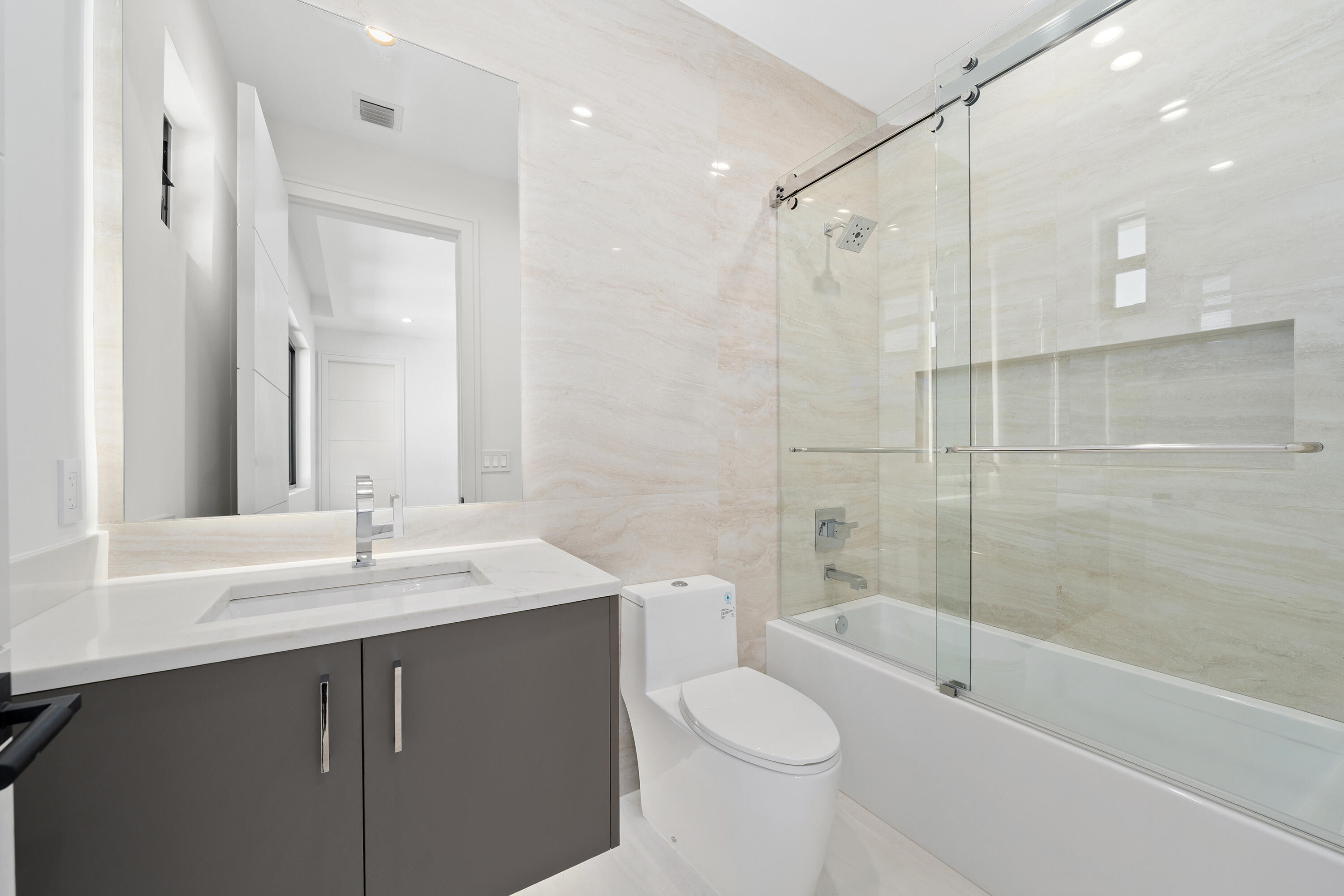 2880 NE 9th Street, Pompano Beach