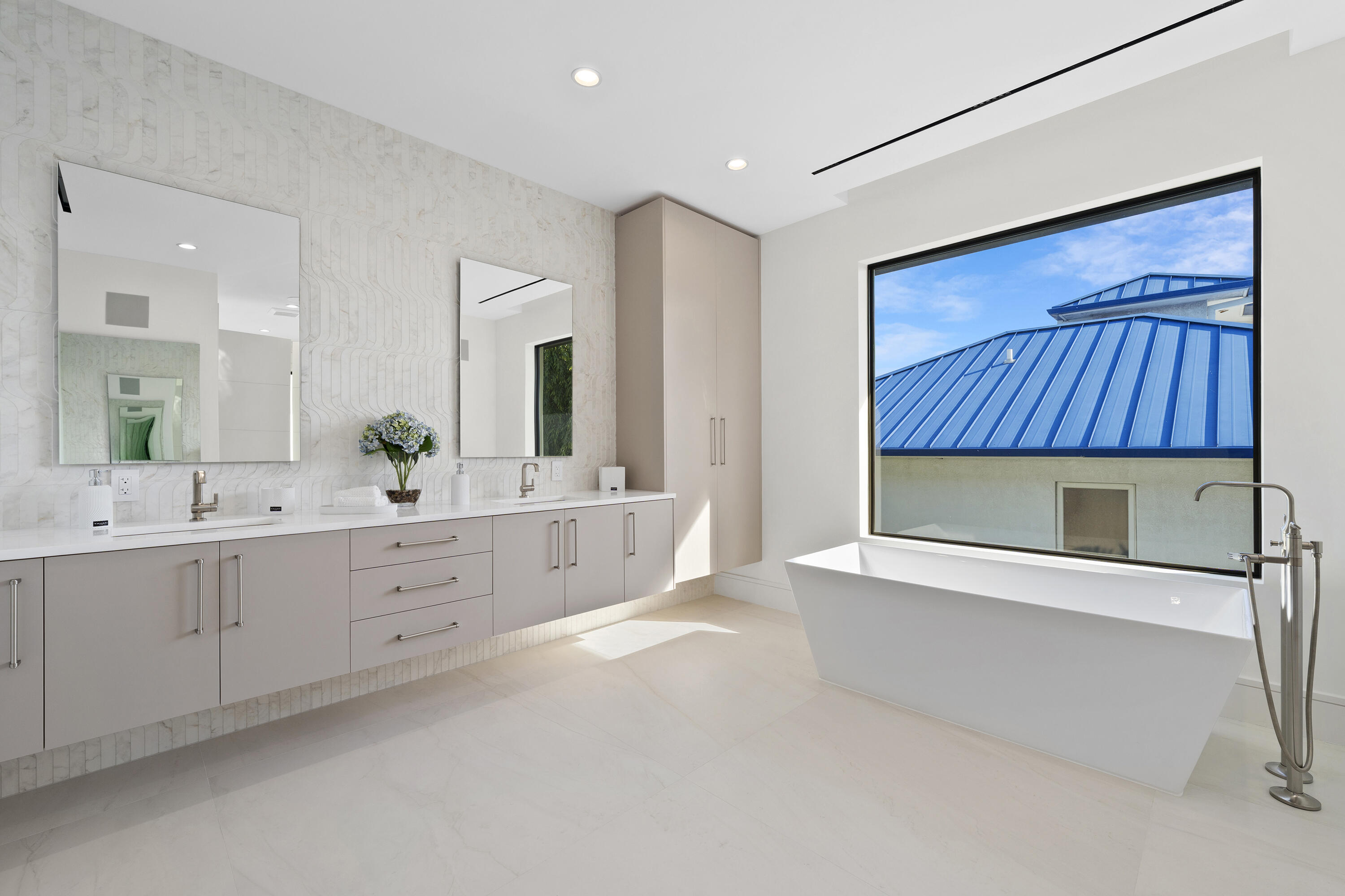 2880 NE 9th Street, Pompano Beach