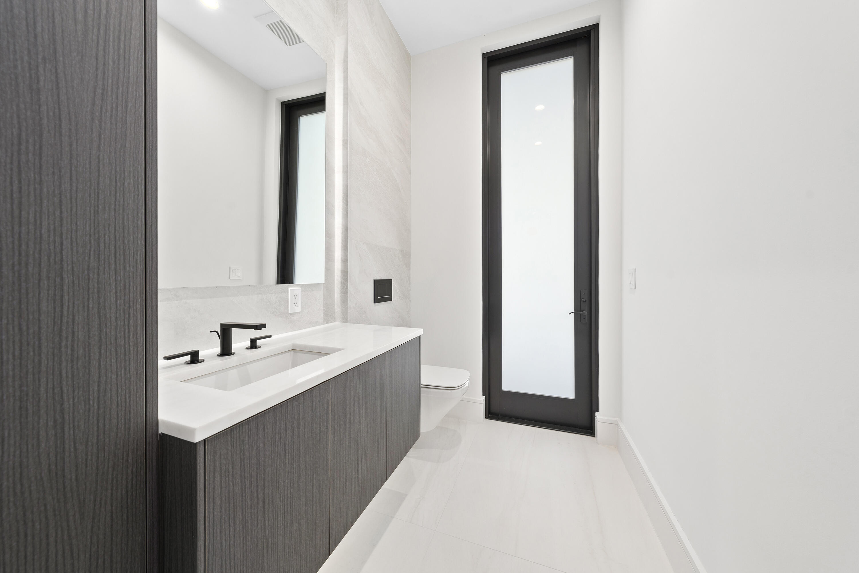 2880 NE 9th Street, Pompano Beach