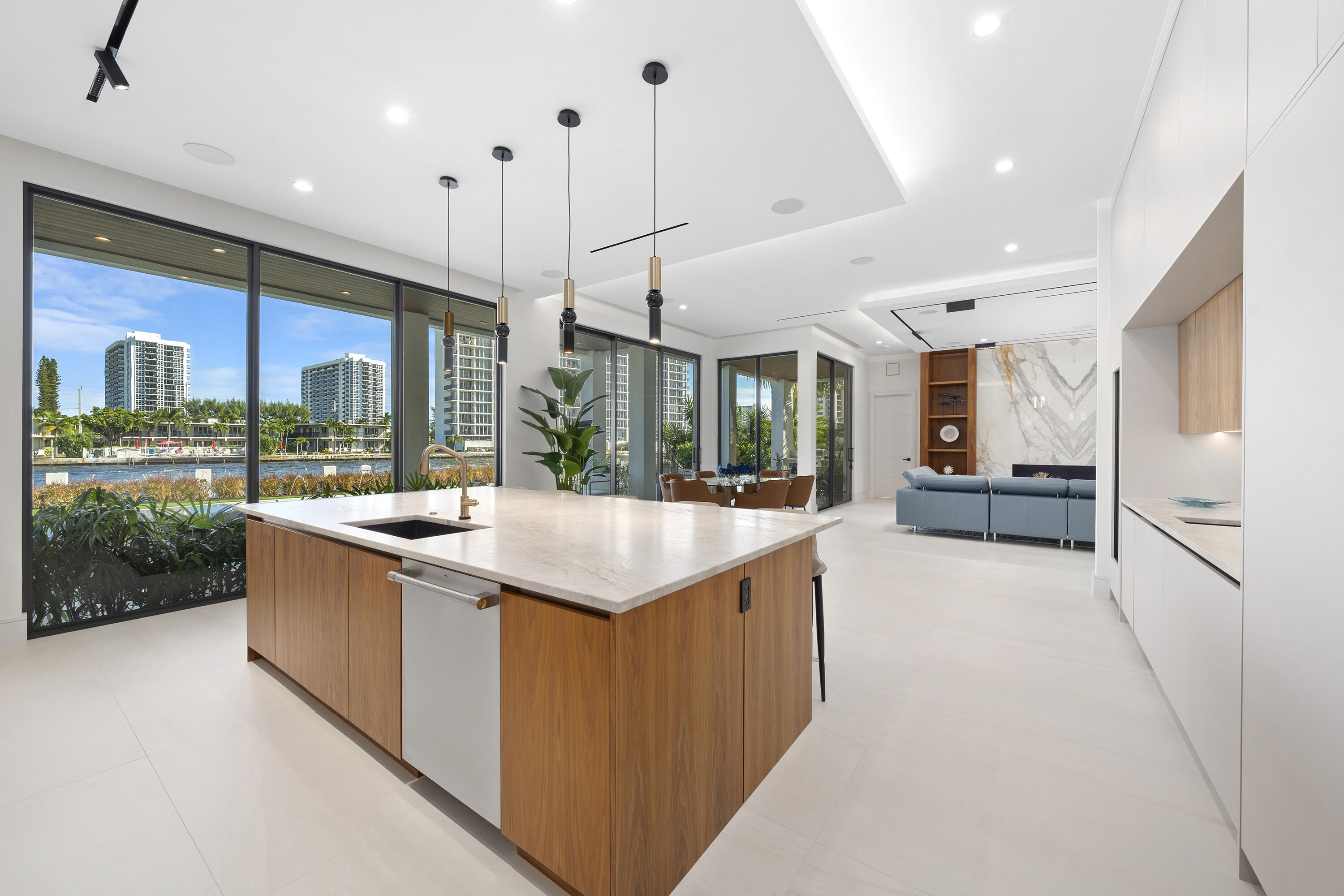 2880 NE 9th Street, Pompano Beach