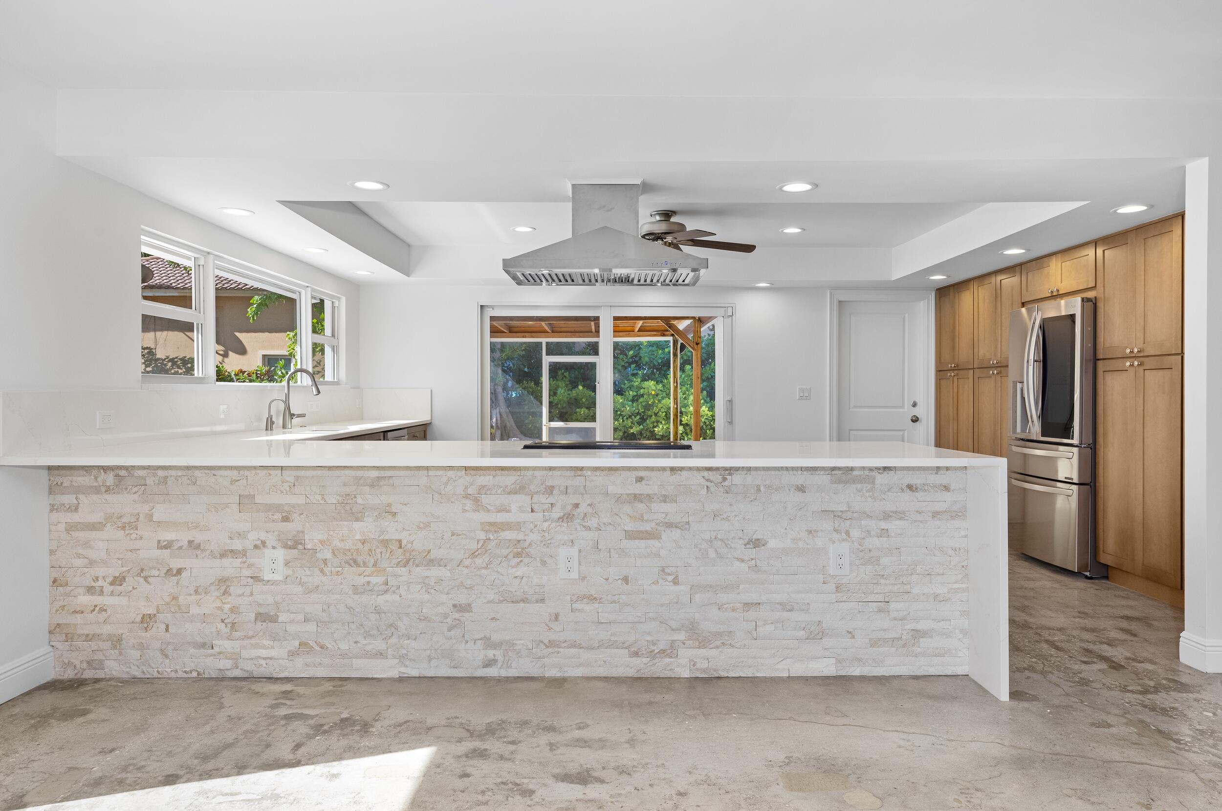 41 Coconut Lane