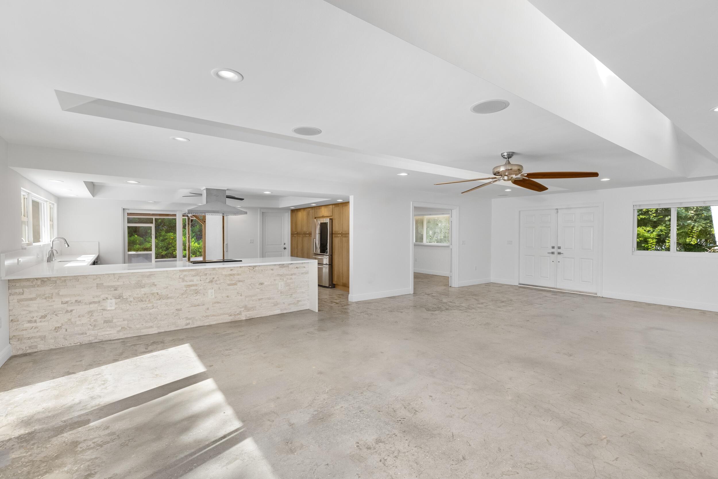 41 Coconut Lane