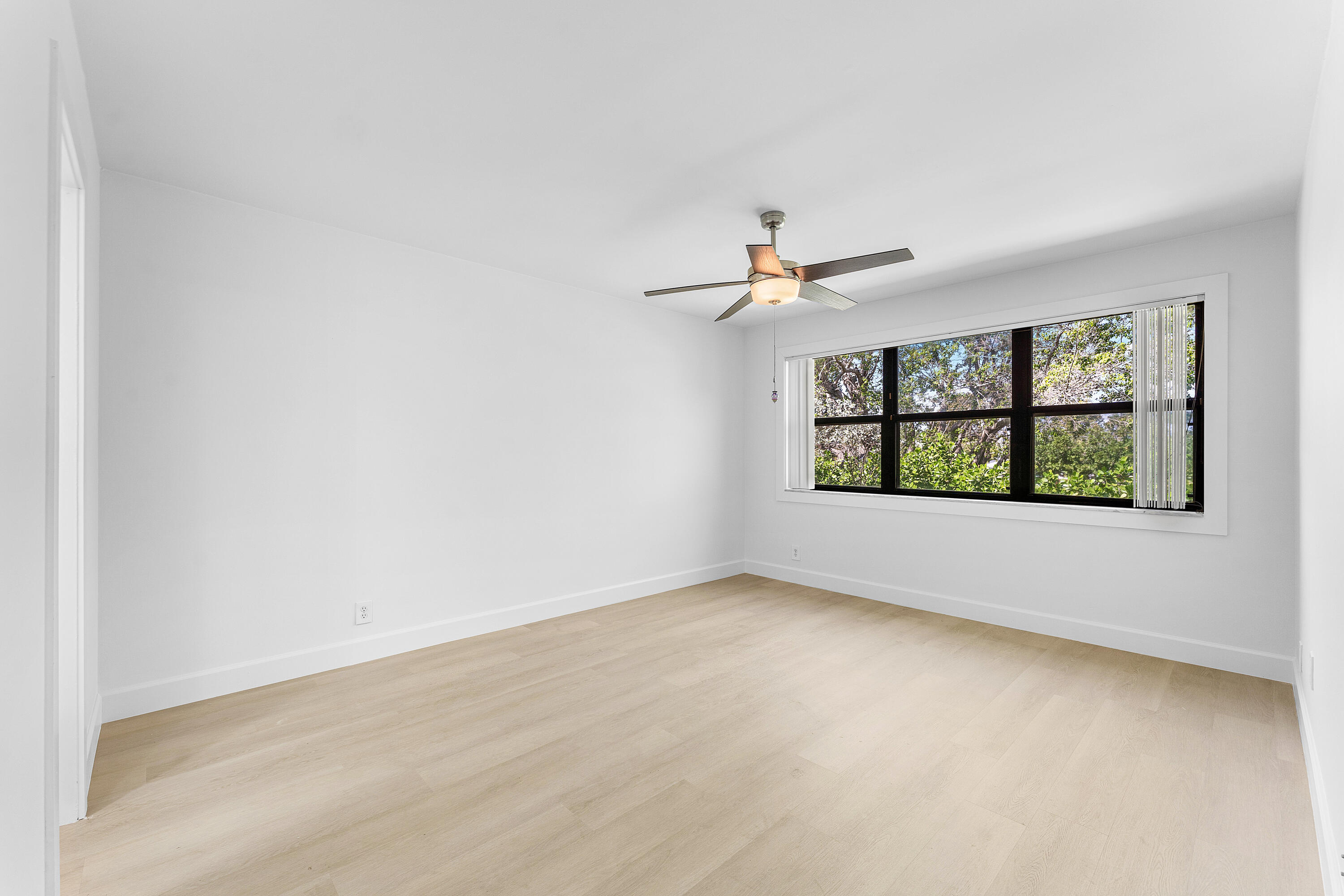 1040 Homewood Boulevard L202