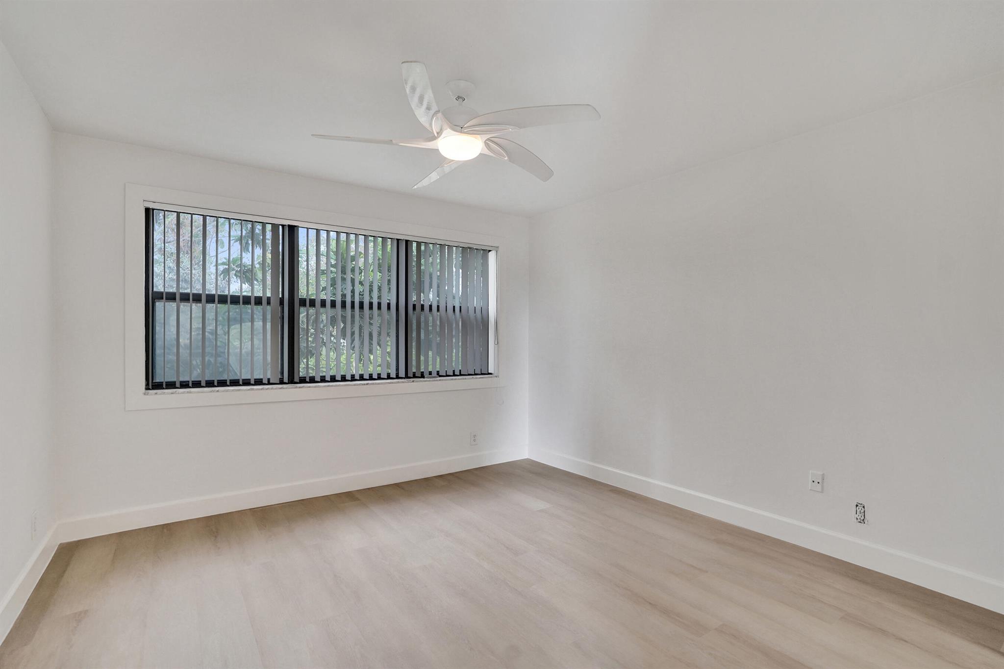 1040 Homewood Boulevard L202