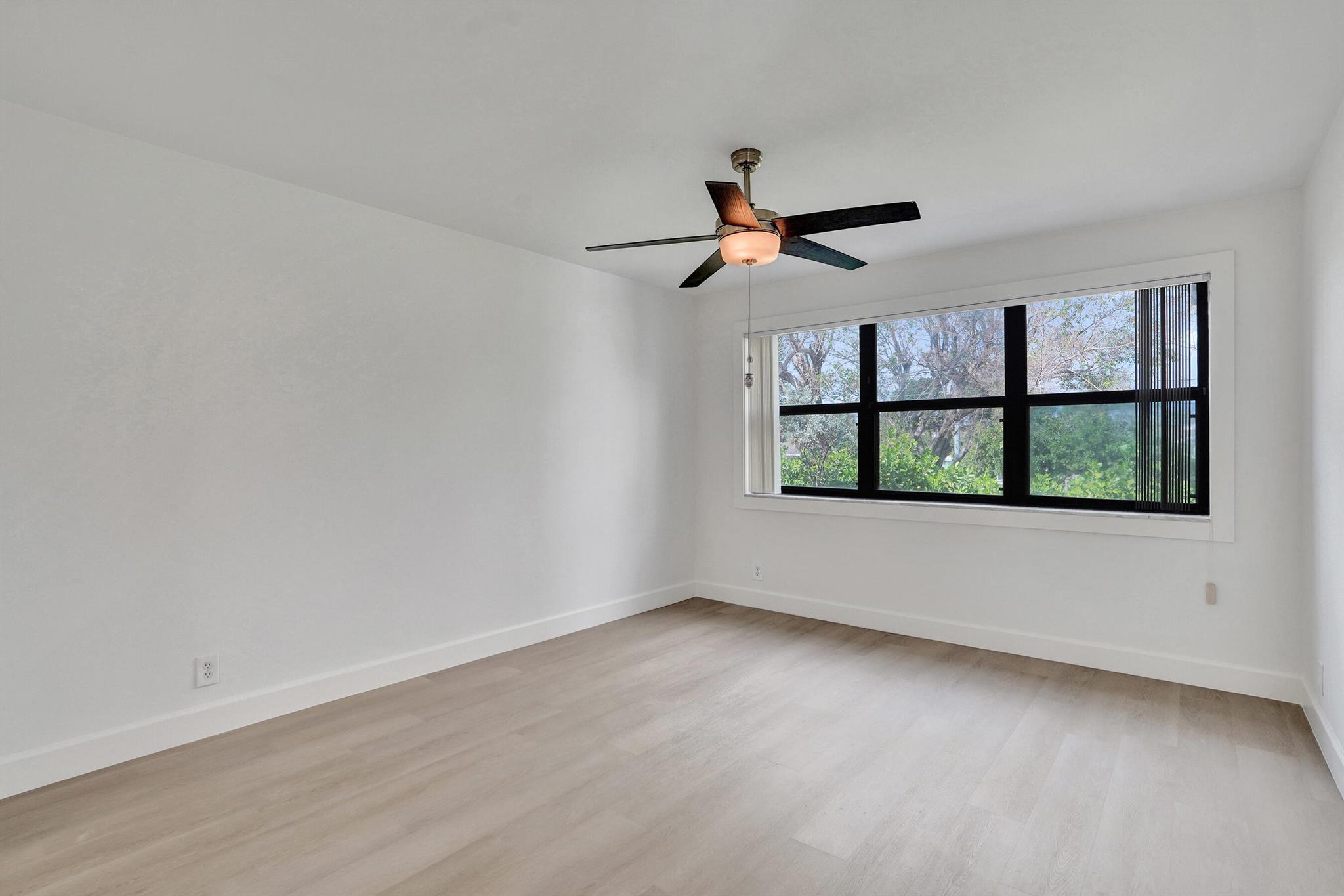 1040 Homewood Boulevard L202