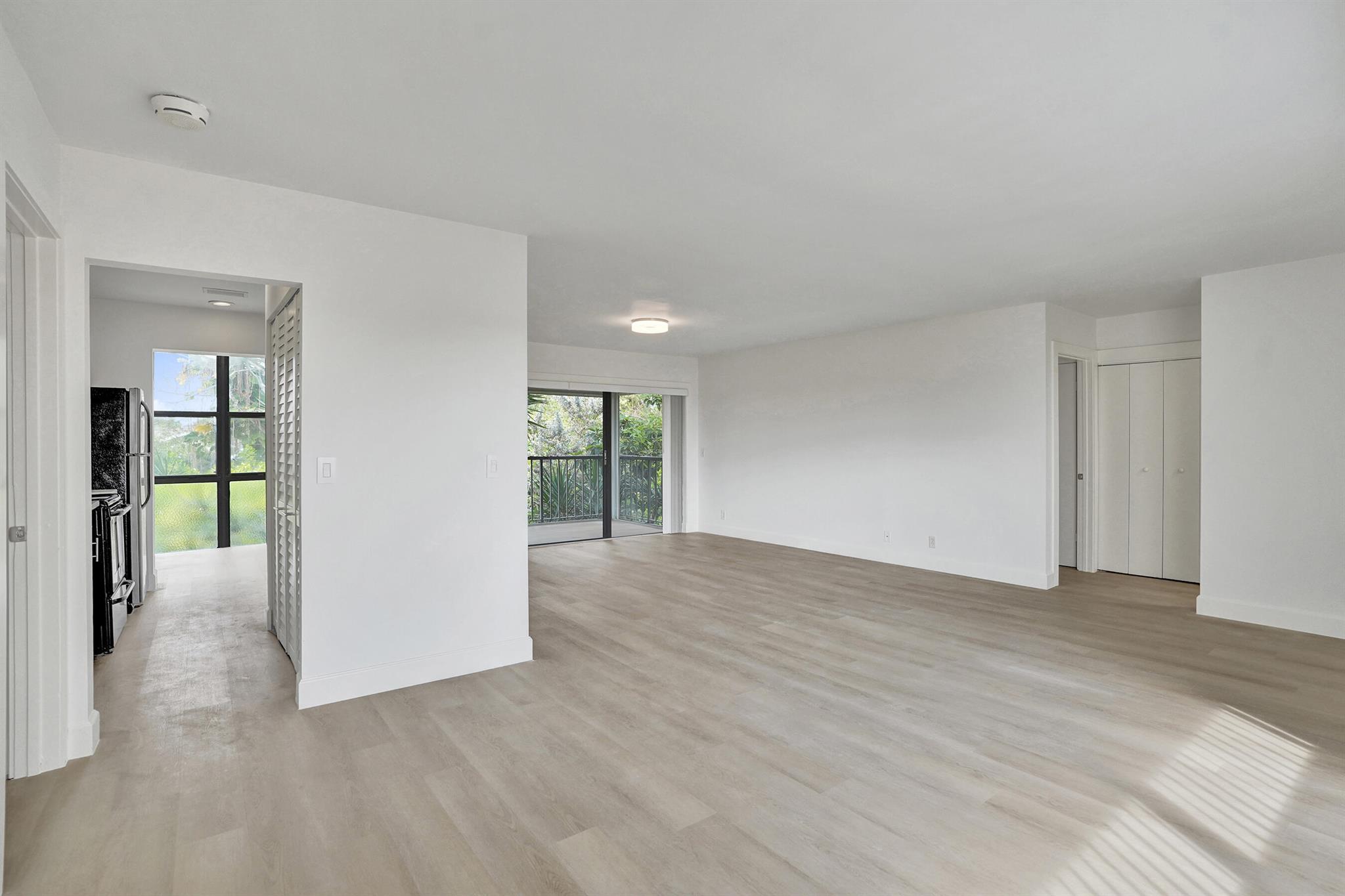 1040 Homewood Boulevard L202