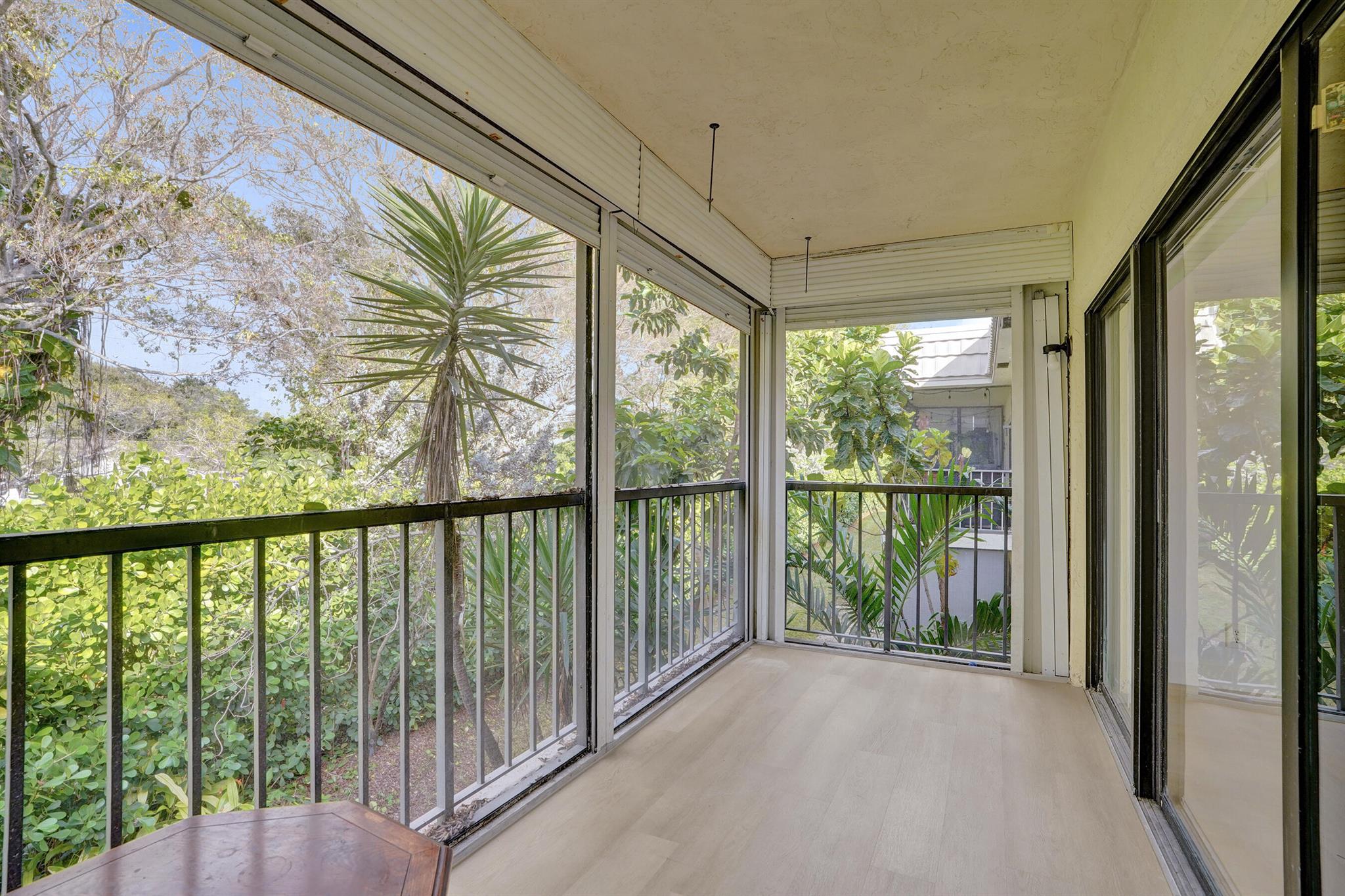 1040 Homewood Boulevard L202