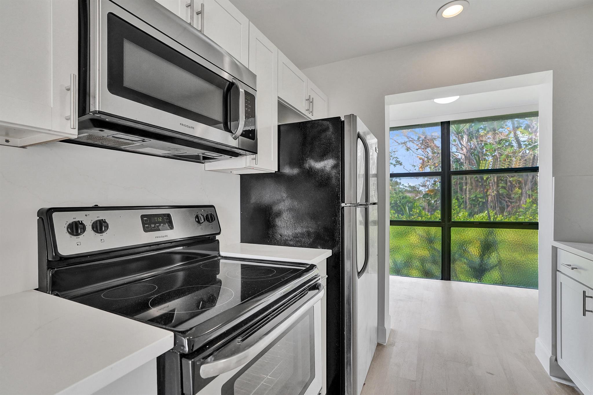 1040 Homewood Boulevard L202