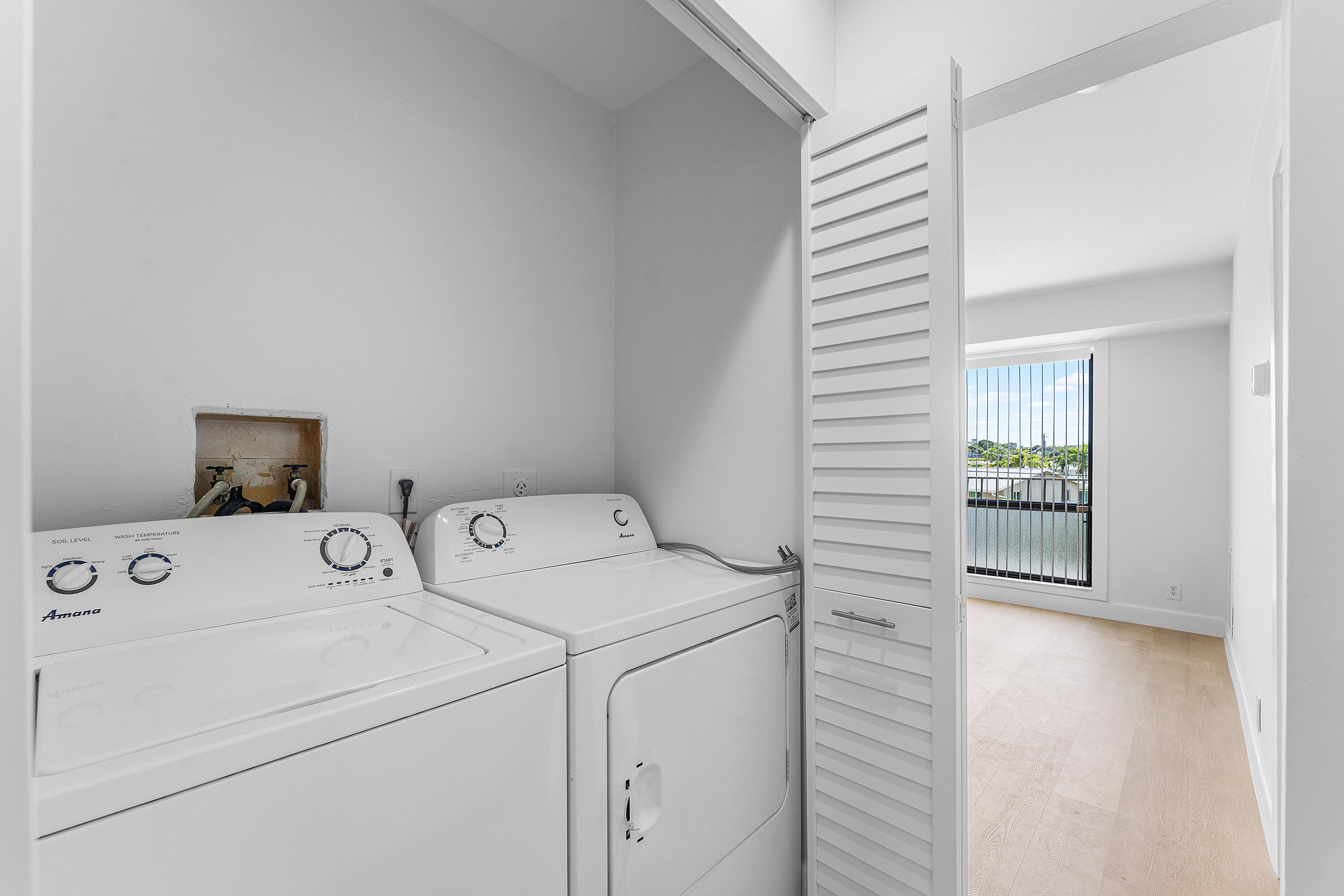 1040 Homewood Boulevard L202