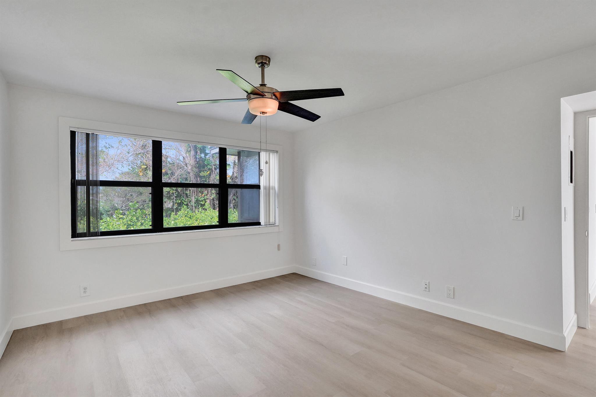 1040 Homewood Boulevard L202