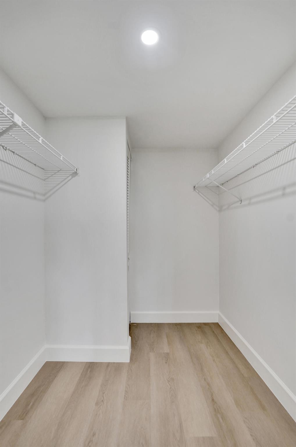 1040 Homewood Boulevard L202