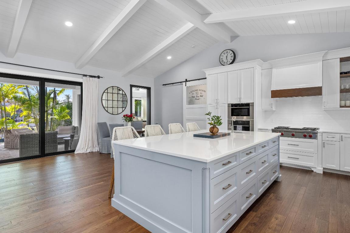 940 Greenbriar Drive