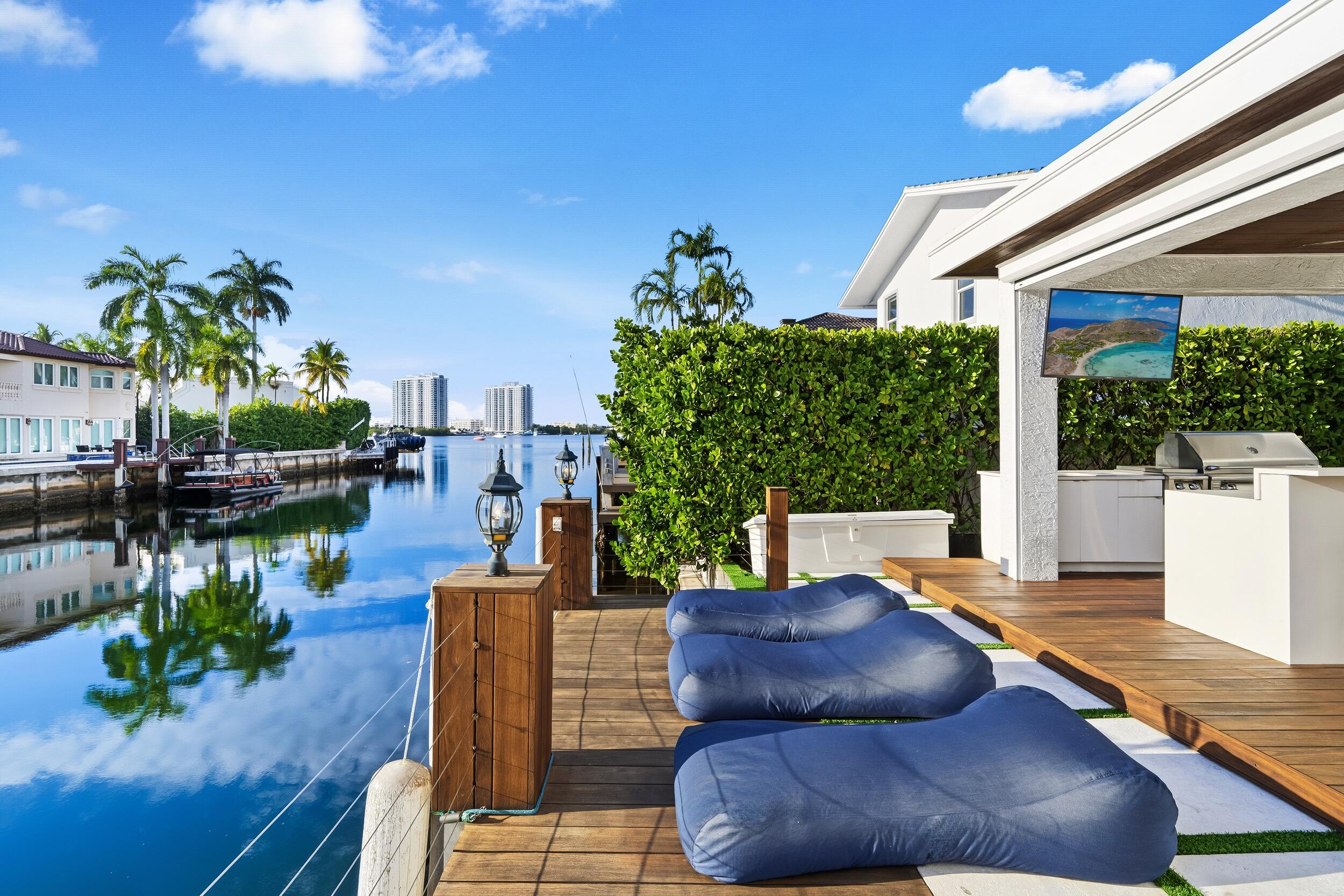 16430 30th Avenue, North Miami Beach