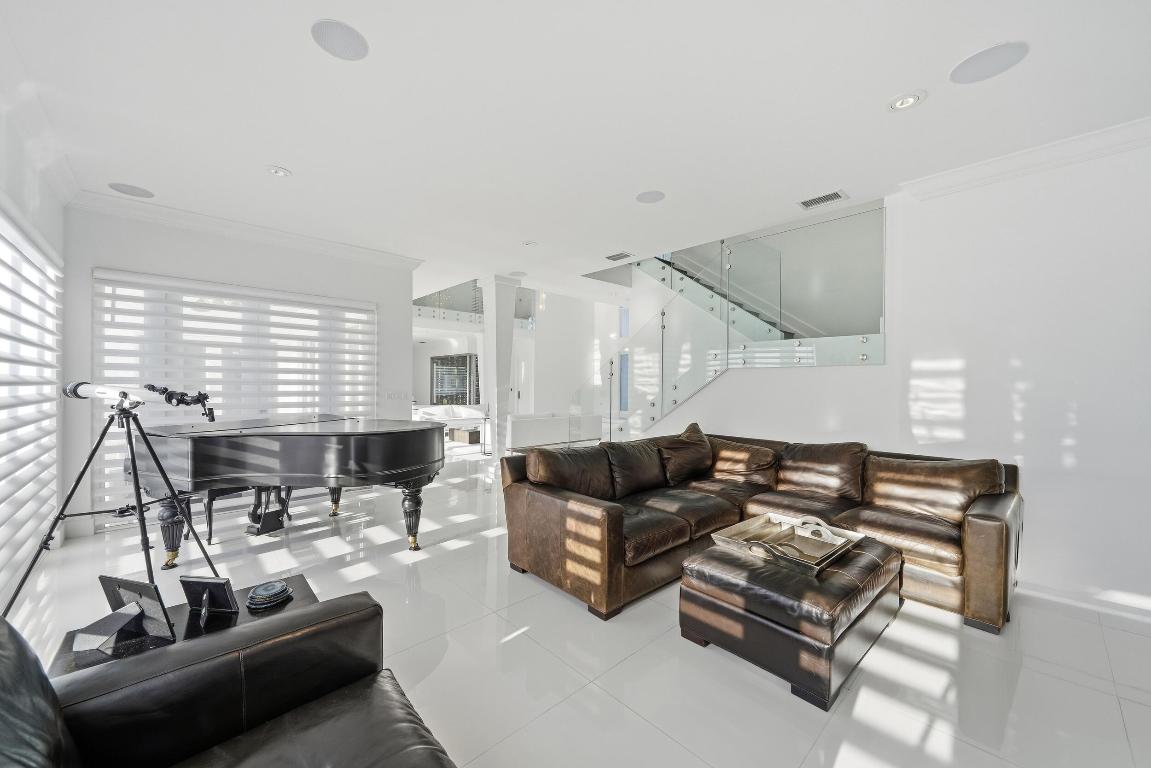 16430 30th Avenue, North Miami Beach