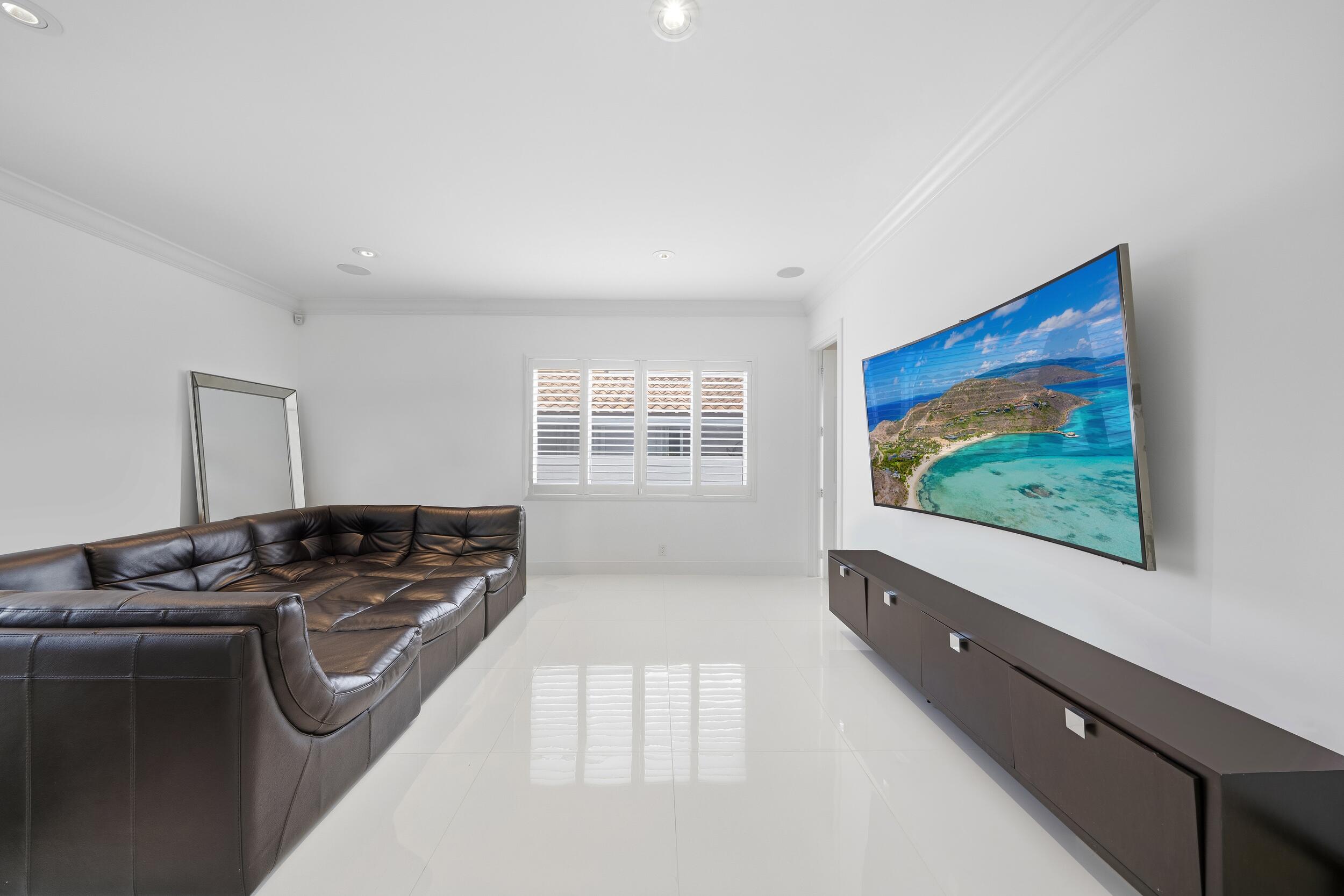 16430 30th Avenue, North Miami Beach