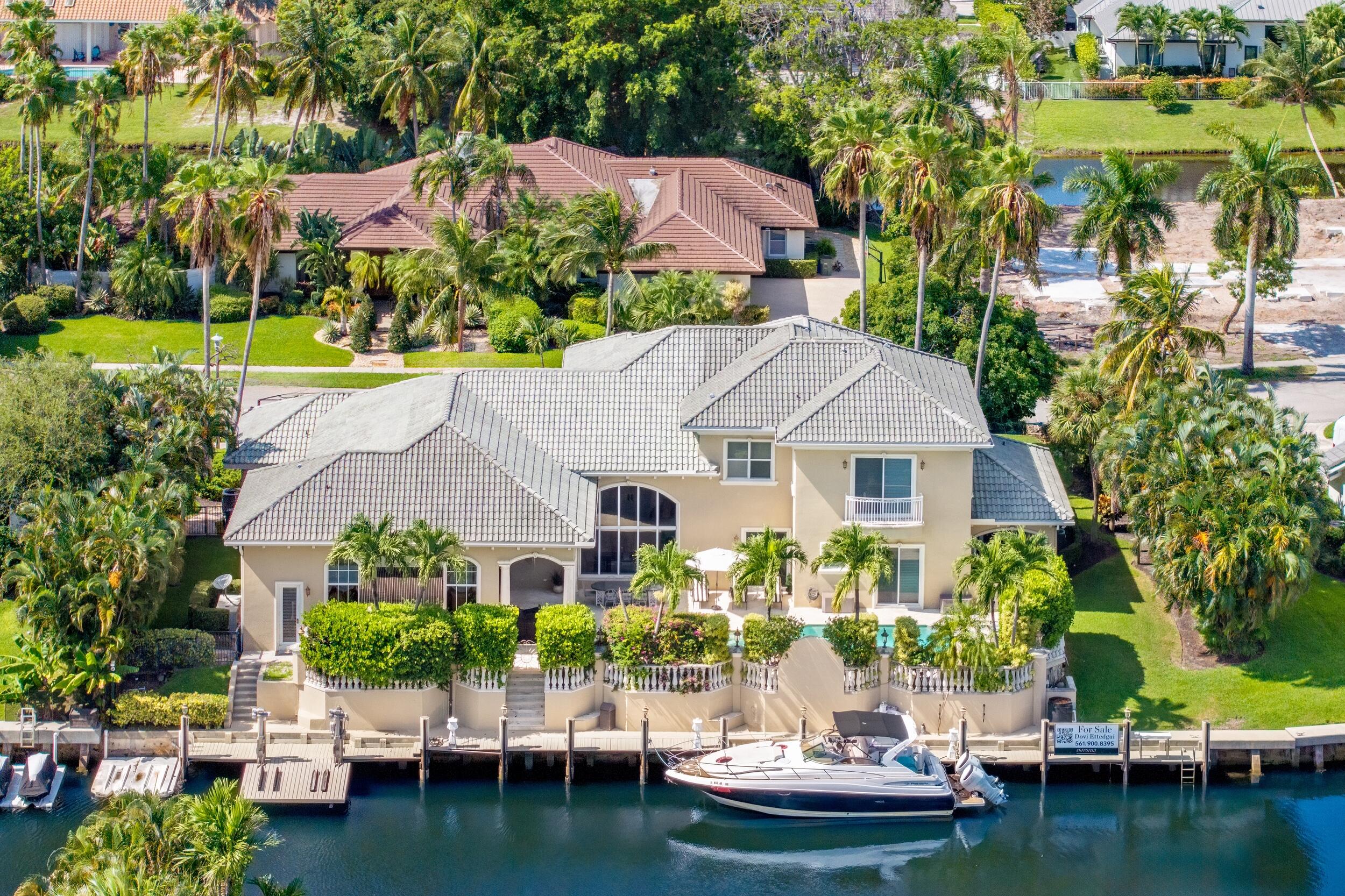 780 NE Orchid Bay Drive