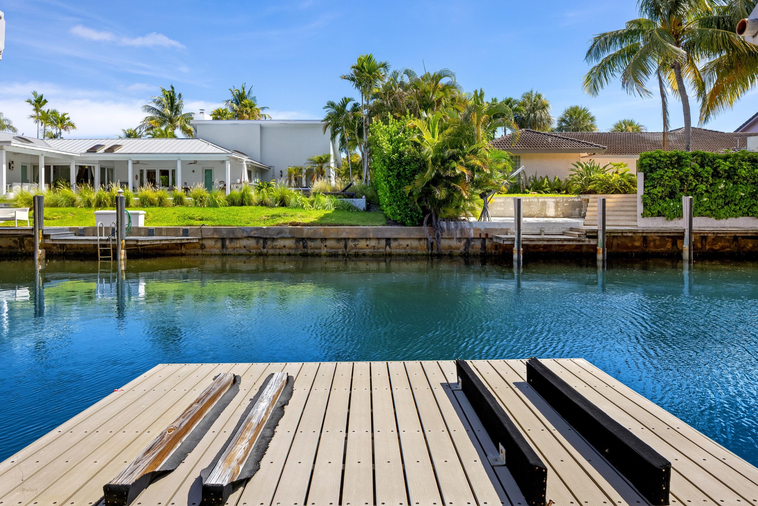 780 NE Orchid Bay Drive