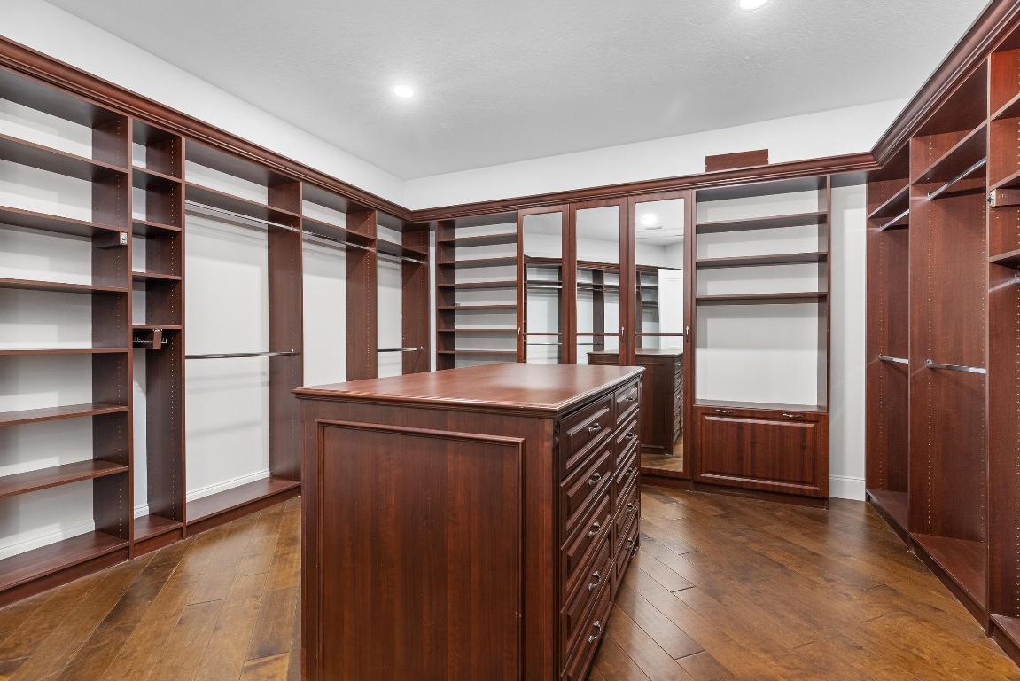 17606 Circle Pond Court