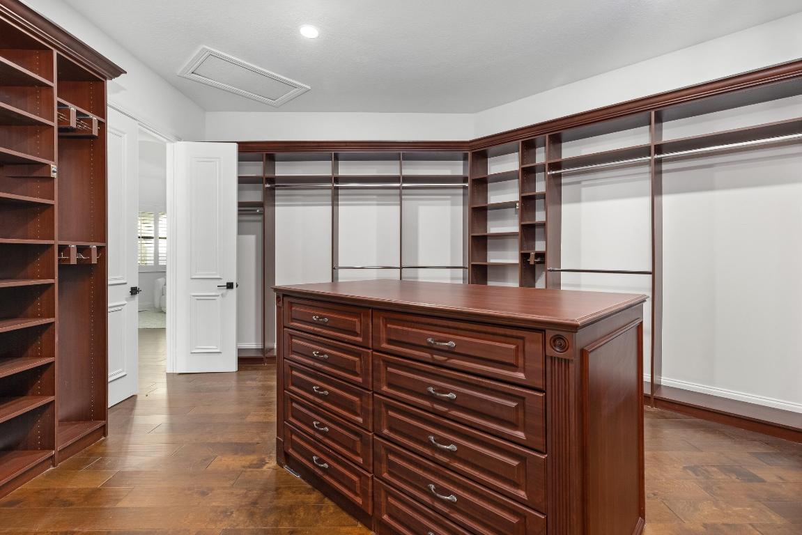 17606 Circle Pond Court