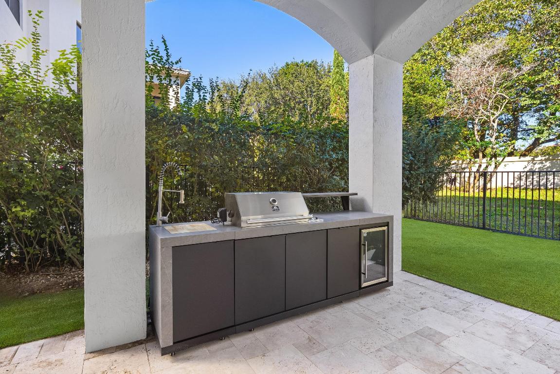 17606 Circle Pond Court