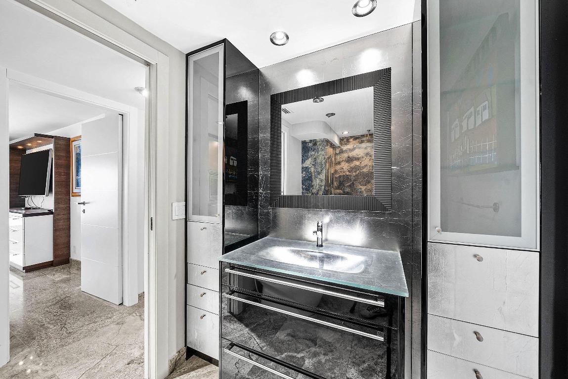 2066 N Ocean Boulevard 9ne