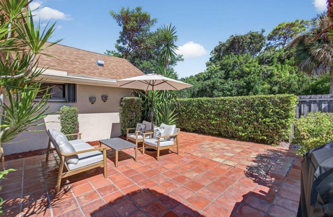 7745 Stanway Place E