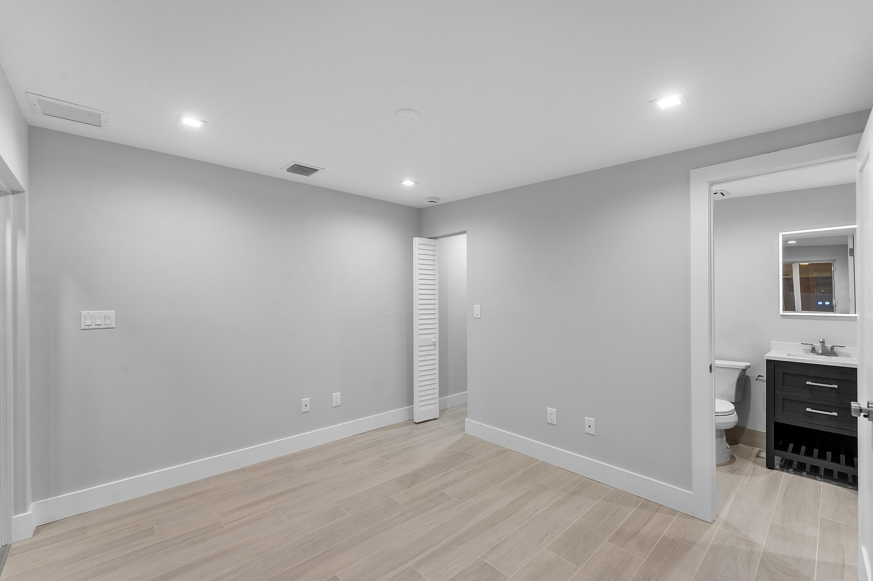 2846 NE 35th Court, Lighthouse Point