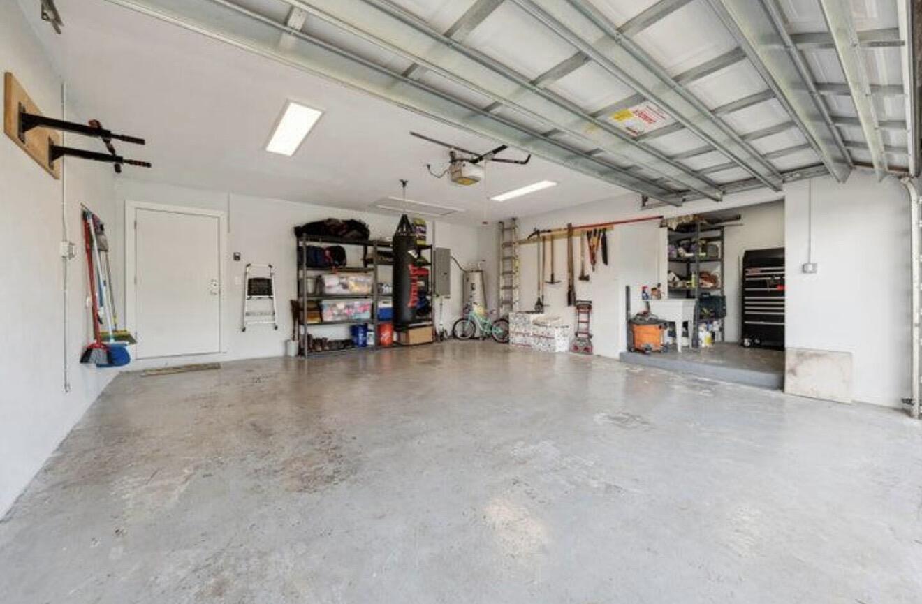 2846 NE 35th Court, Lighthouse Point