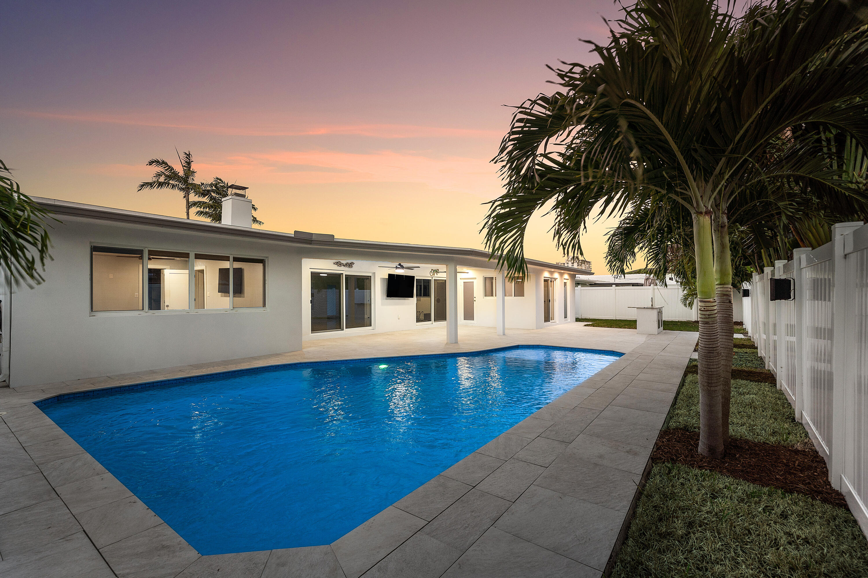 2846 NE 35th Court, Lighthouse Point