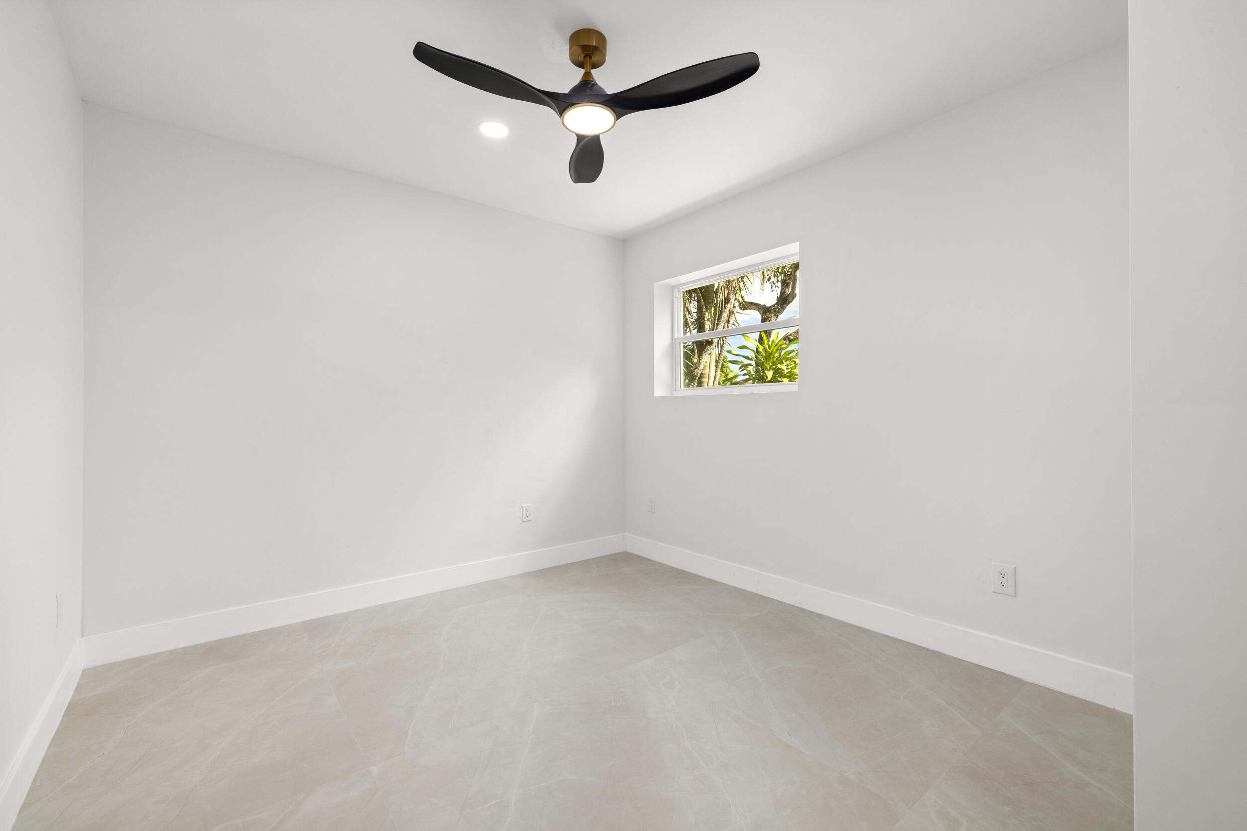 7718 San Mateo Drive E